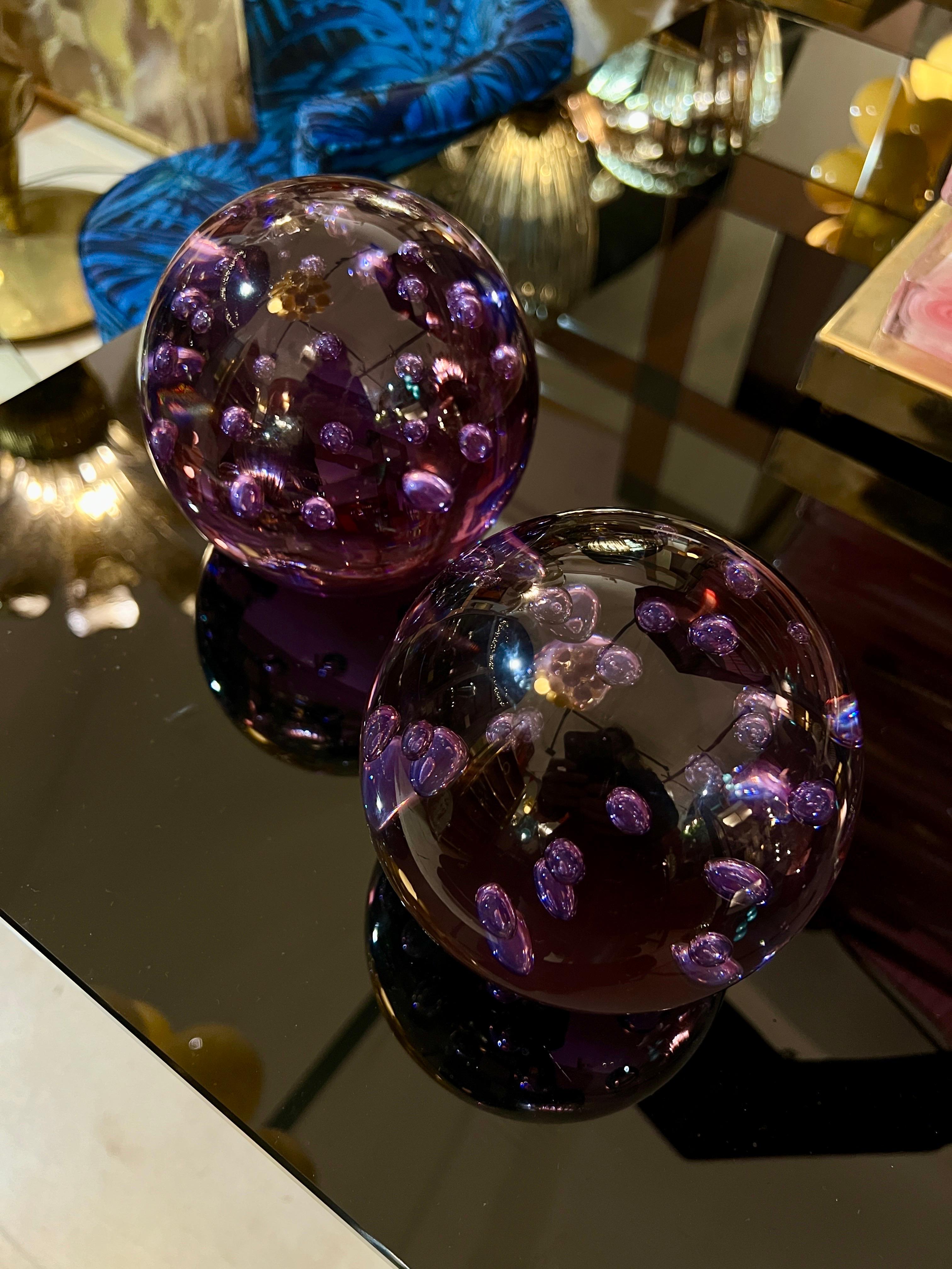 Pair of Purple Murano Glass Paperweights with Air Bubble Included 1960 For Sale 5