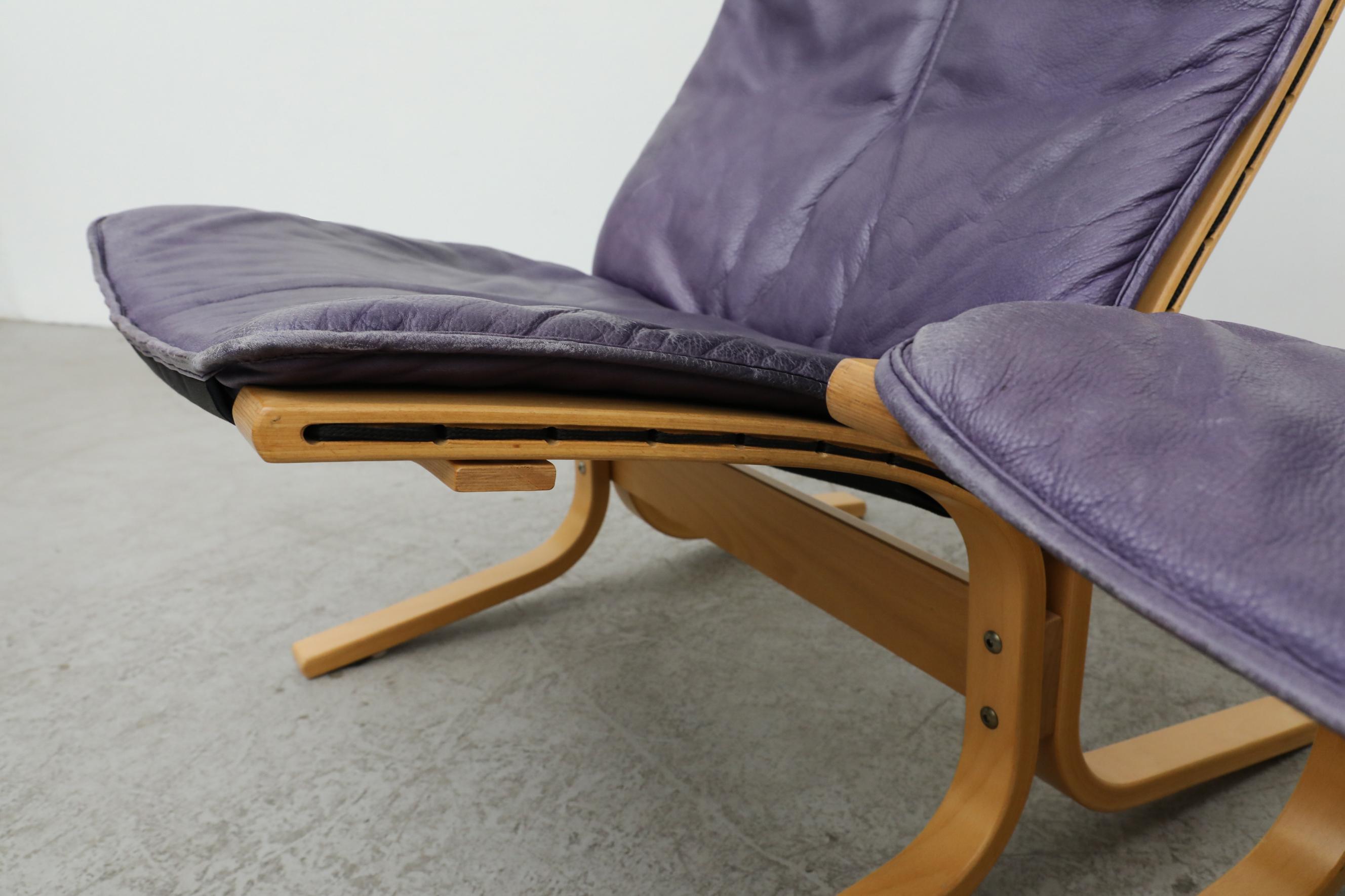 Pair of Purple Westnofa Lounge Chairs 5