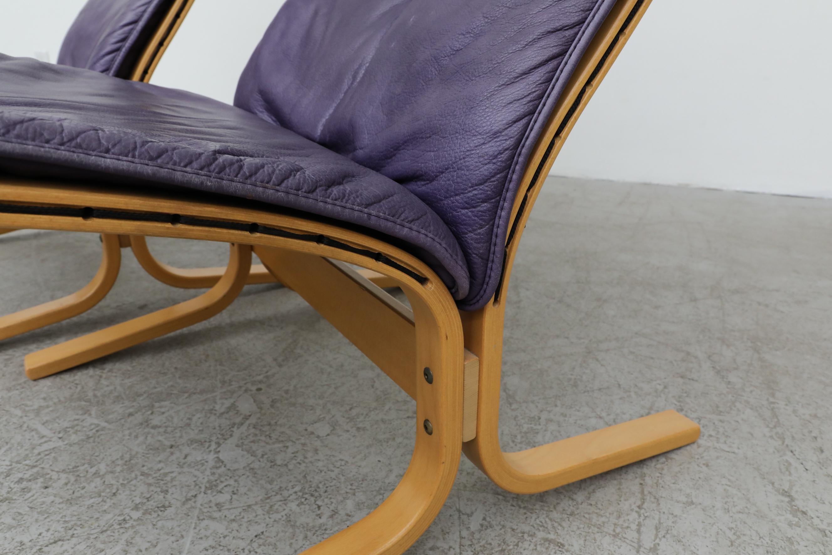 Pair of Purple Westnofa Lounge Chairs 8