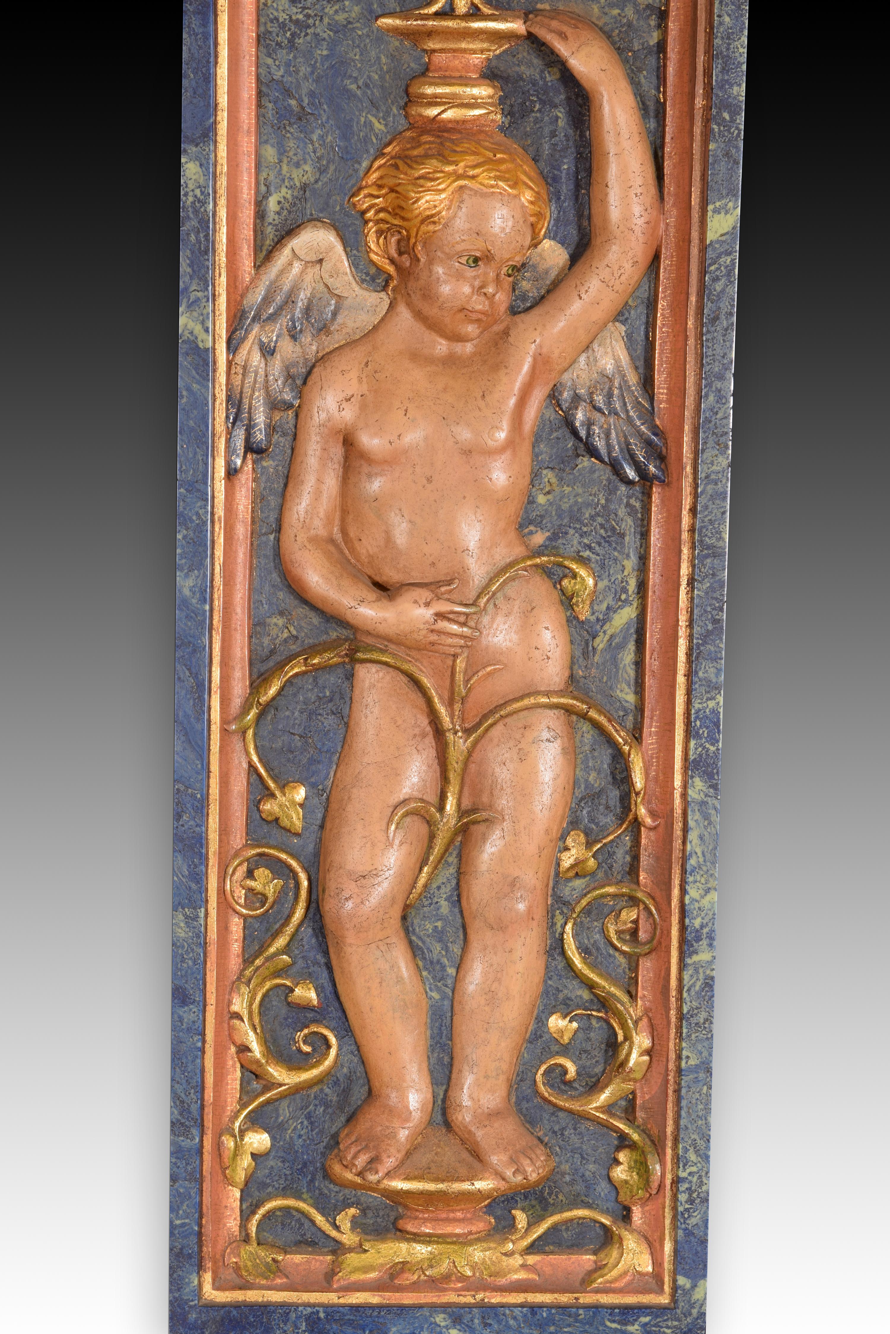 Renaissance Revival Pair of putti, relief. Molded alabaster. 20th century, after Renaissance models For Sale