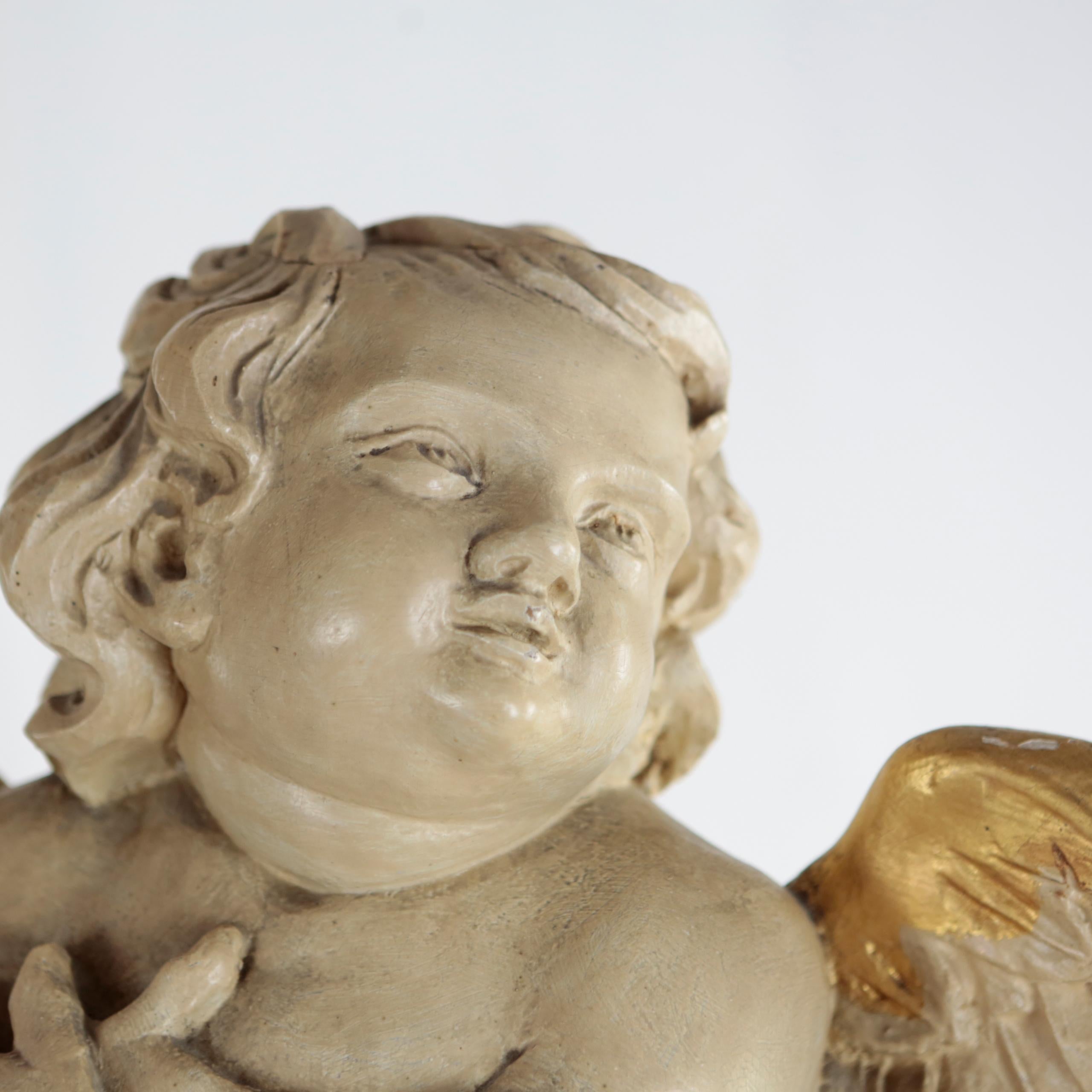 Pair of Putti, Southern Germany, Lime Wood, Carved, Stuccoed and Colored, Patina In Good Condition For Sale In Muenster, NRW