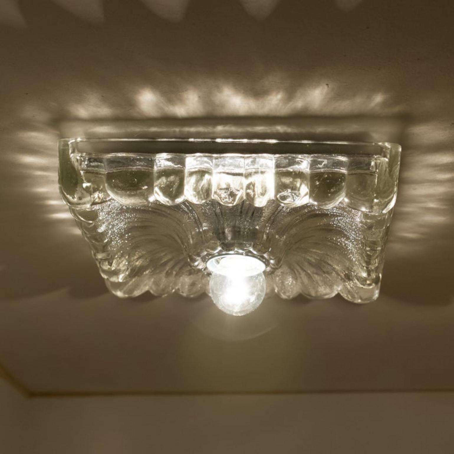 Paar Putzler Wall Lights, skulpturales Glas und Chrom, 1970er Jahre im Angebot 1