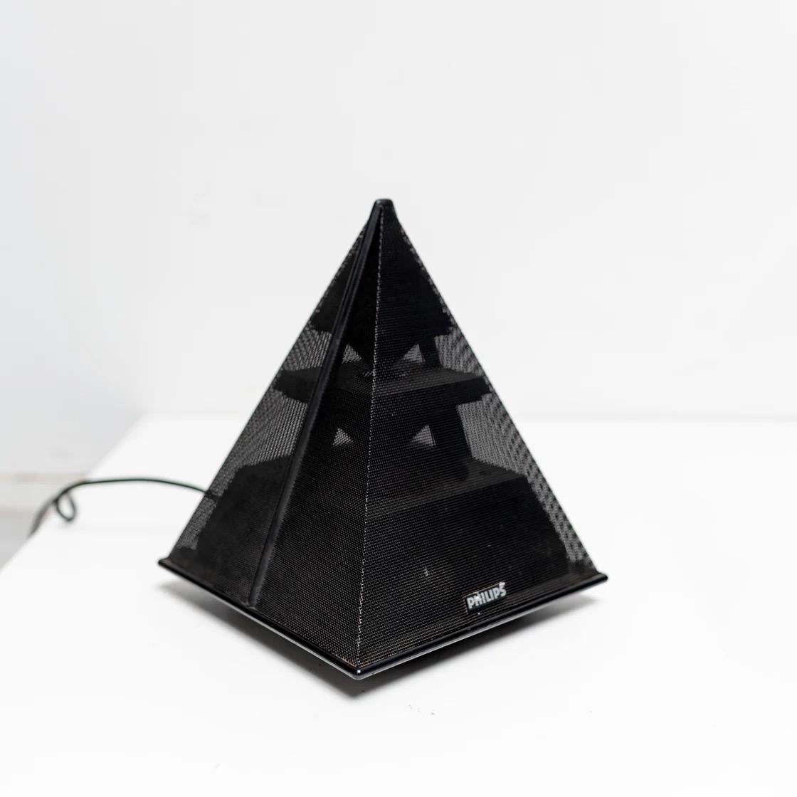 Paire d'enceintes pyramidales de PHILIPS Bon état - En vente à Tokyo, Tokyo