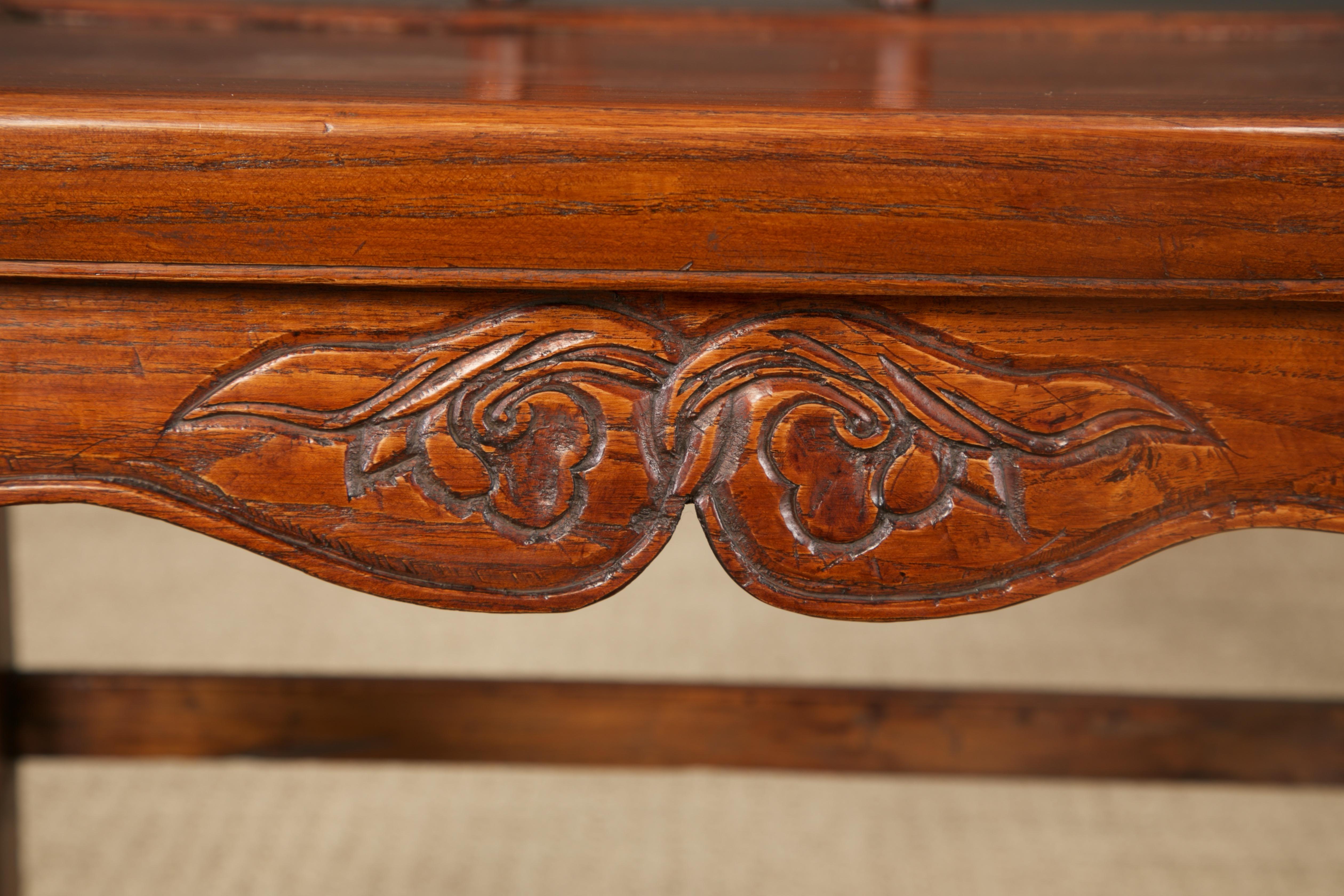 Pair of Qing Dynasty Chinese Horseshoe-Back Armchairs in Carved Elmwood For Sale 7