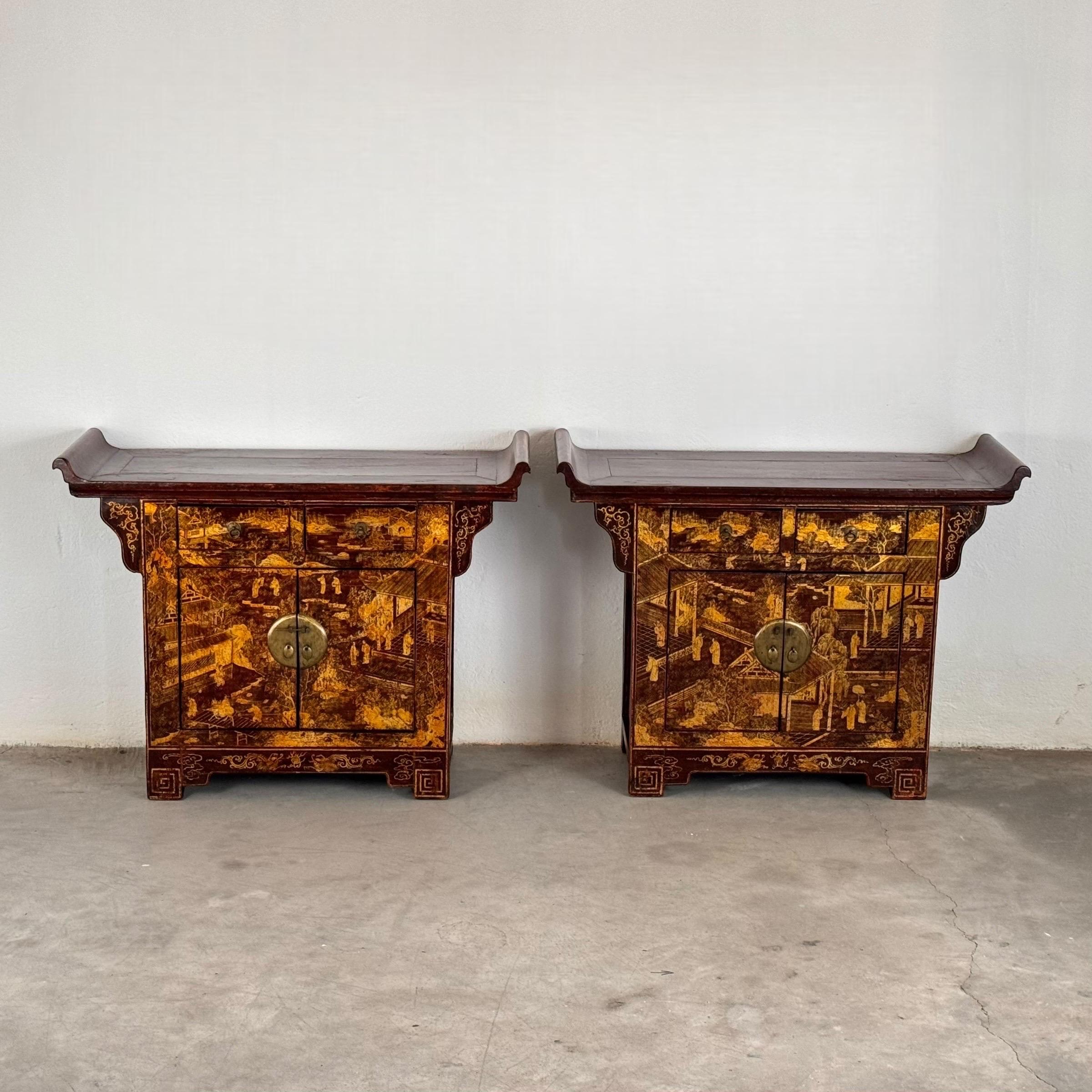 Pair of Qing Dynasty Lacquered Wood Sideboards, c. 1870-1880 In Good Condition For Sale In Bagnolo Mella, Brescia