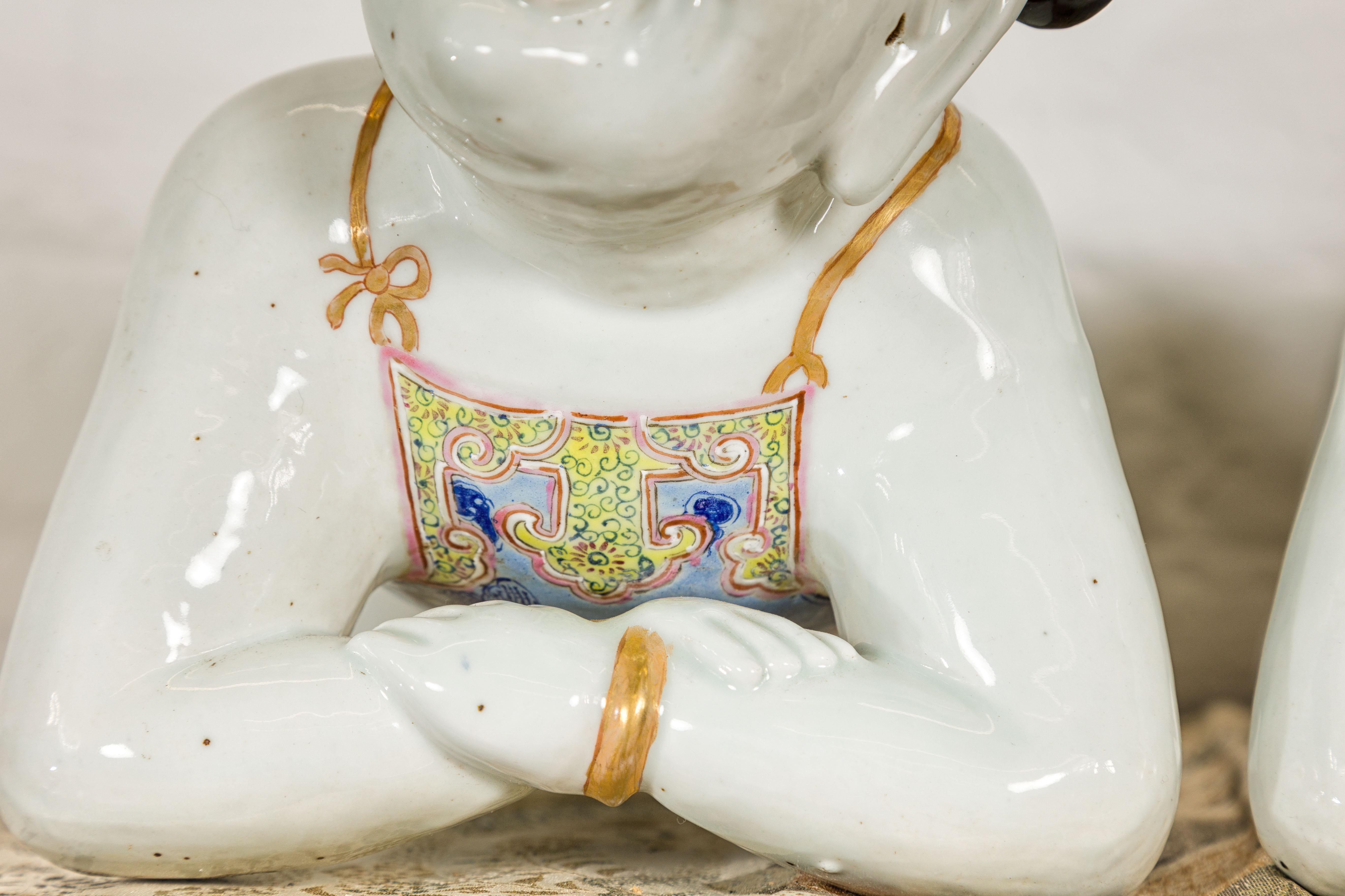 Pair of Qing Dynasty Period Porcelain Tong'zi Pillows Depicting Kneeling Boys For Sale 4
