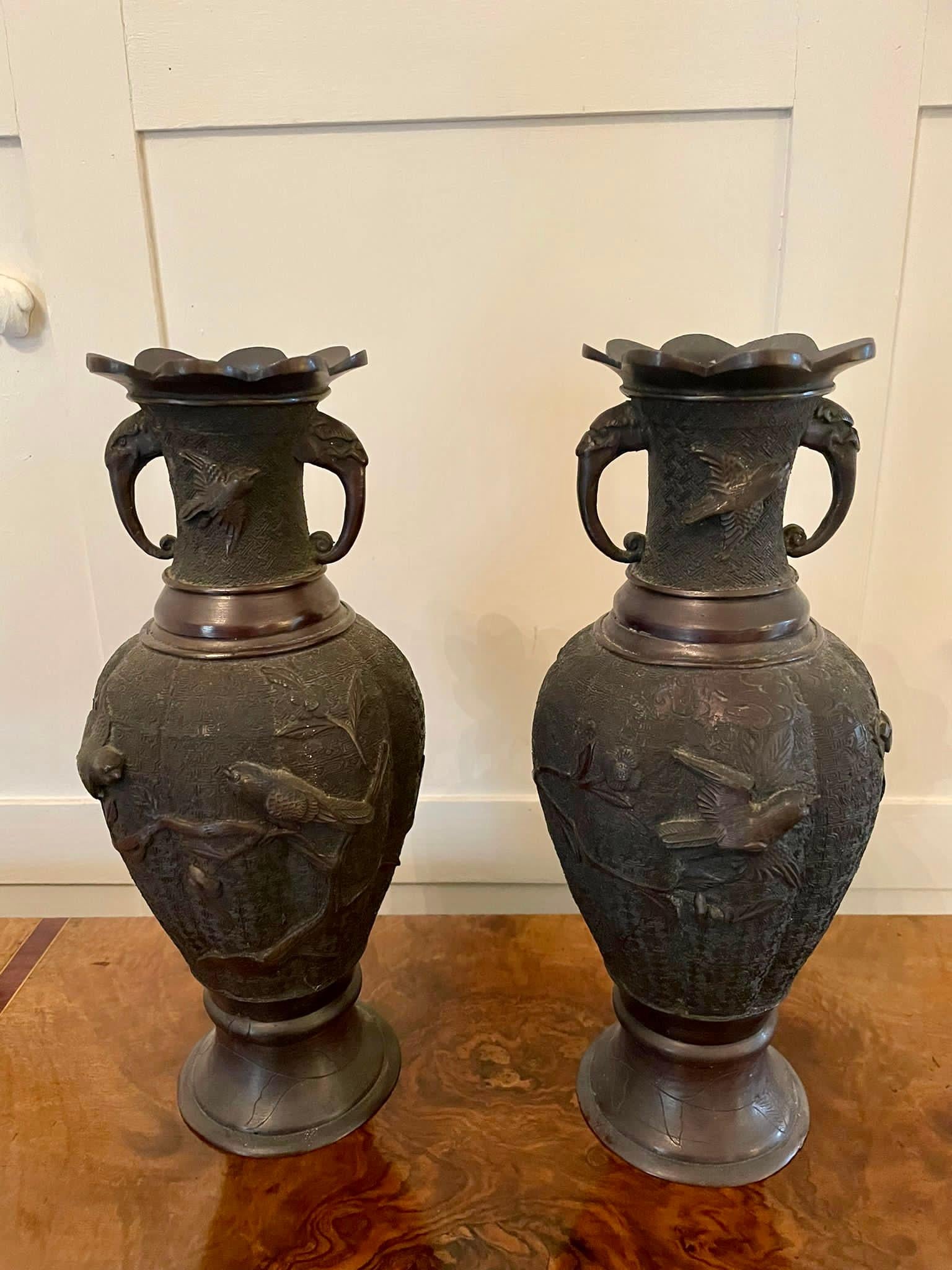 Pair of Quality Antique Japanese Bronze Vases 8
