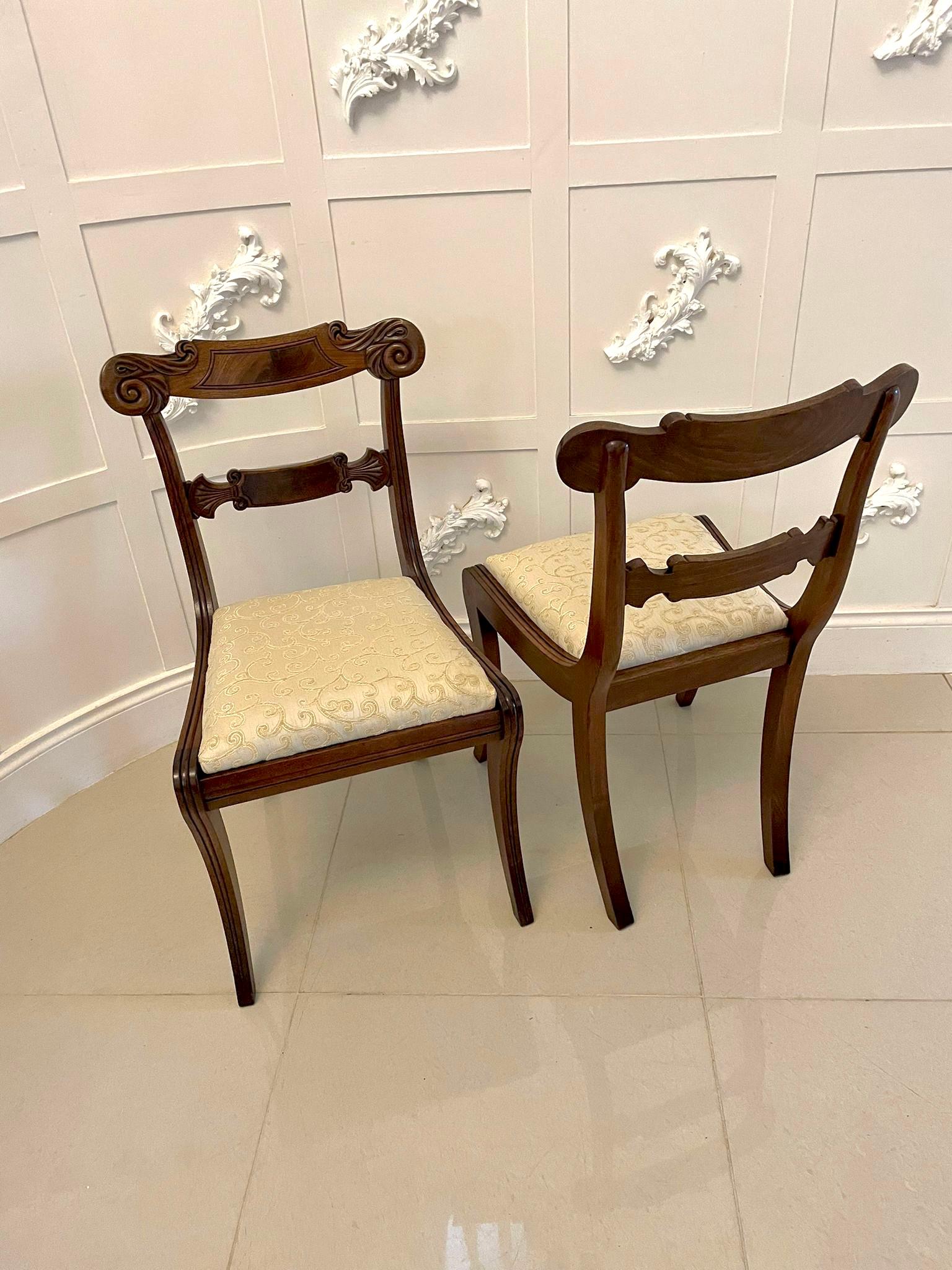 English Pair of Quality Antique Regency Carved Mahogany Side Chairs For Sale