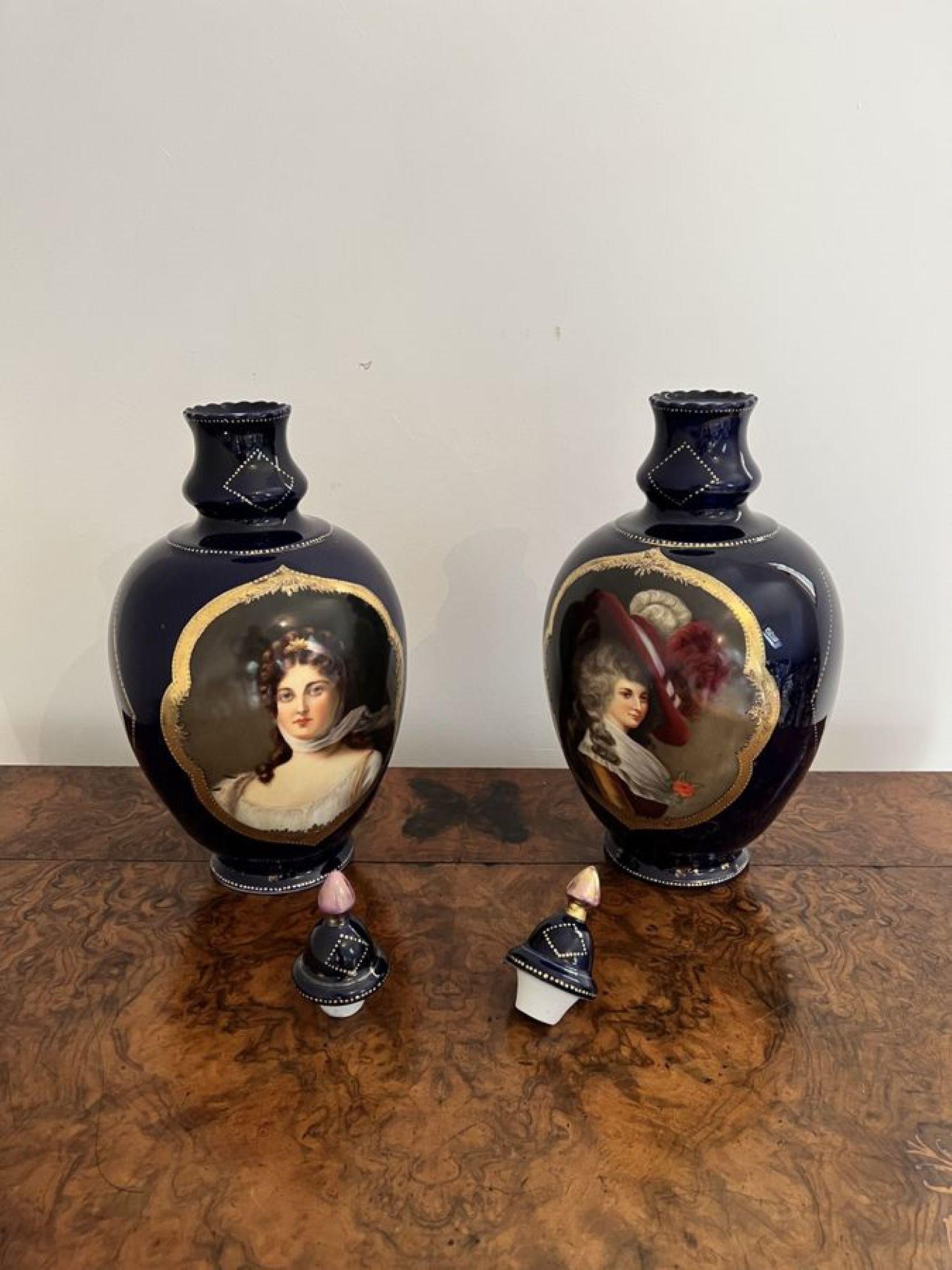 Pair of quality antique Victorian porcelain hand painted lidded vases  In Good Condition For Sale In Ipswich, GB