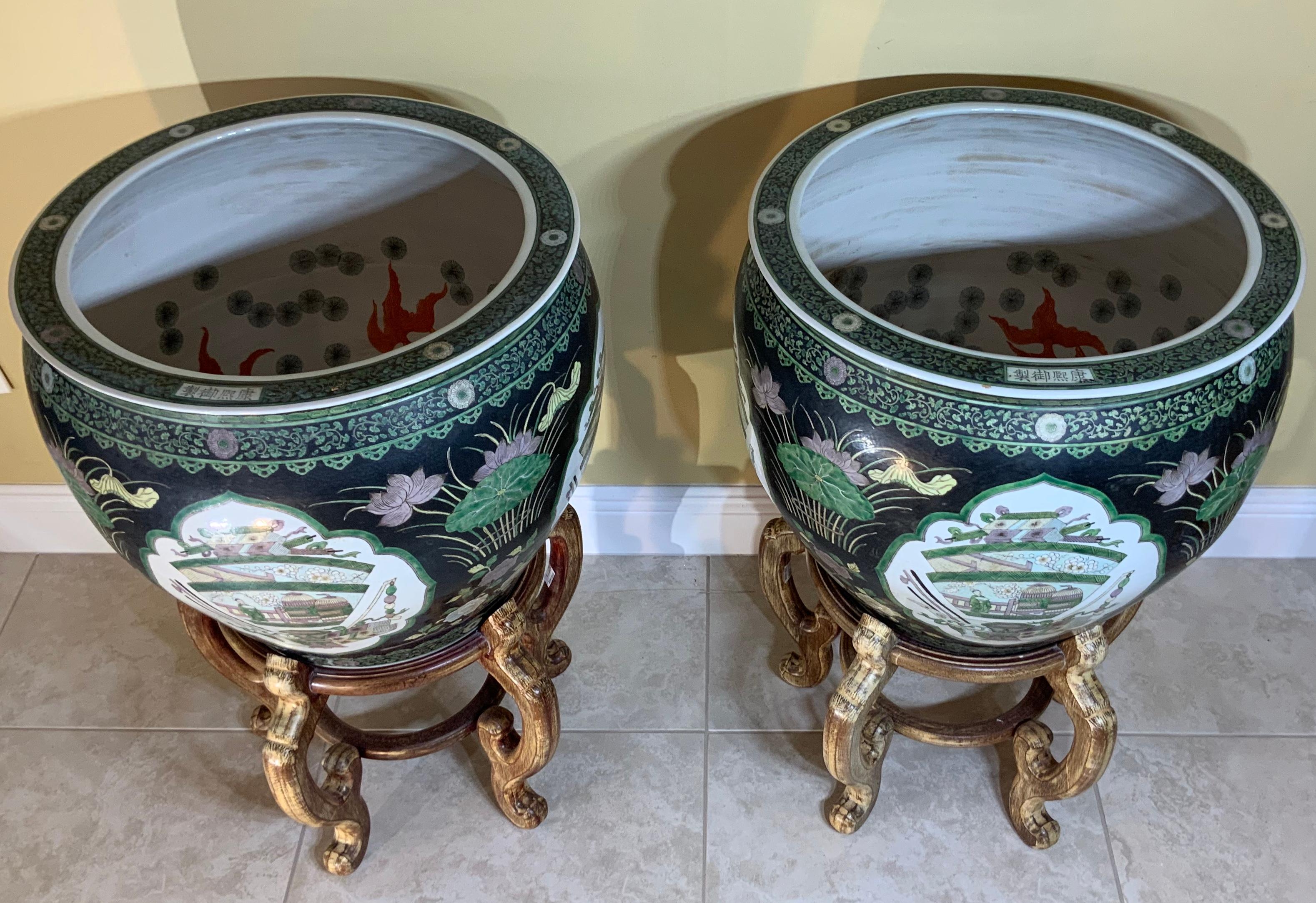 Pair of Quality Ceramic Chinese Garden Fishbowl Jardiniere In Good Condition In Delray Beach, FL