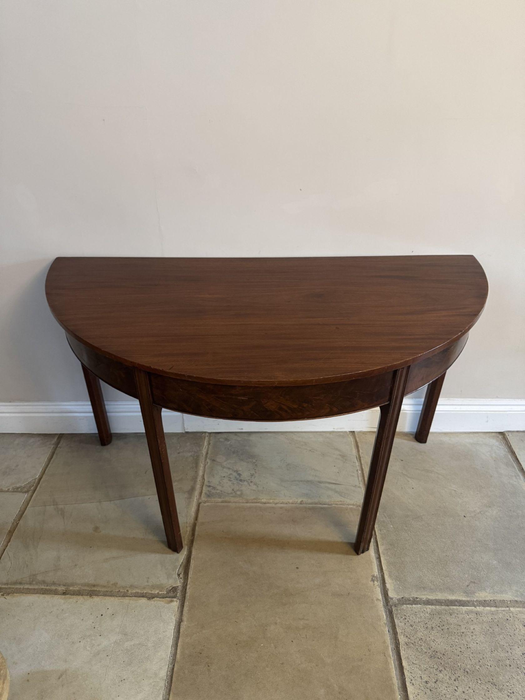 Mahogany Pair of quality figured mahogany antique George III demi lune console tables For Sale