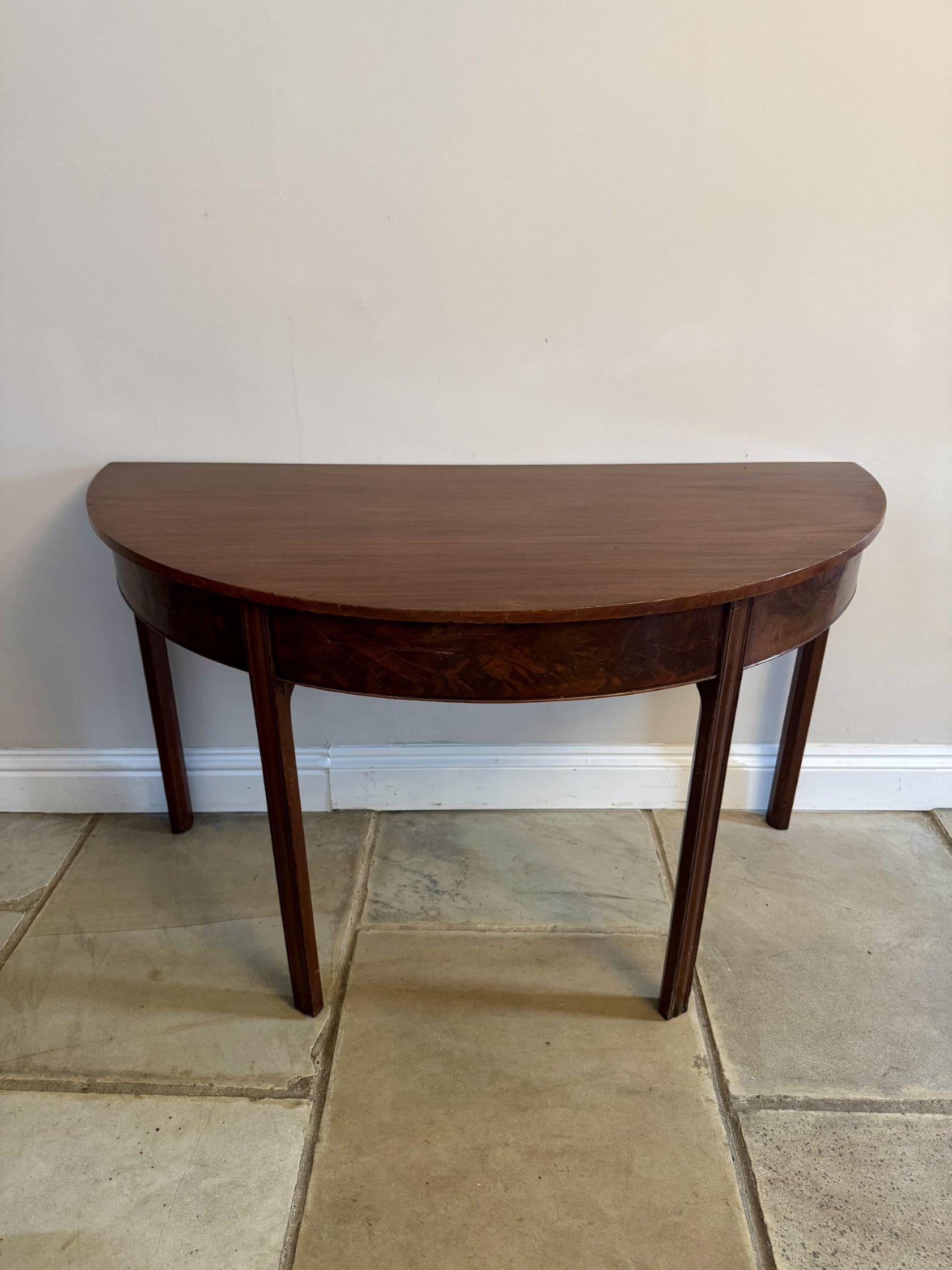 Pair of quality figured mahogany antique George III demi lune console tables For Sale 1