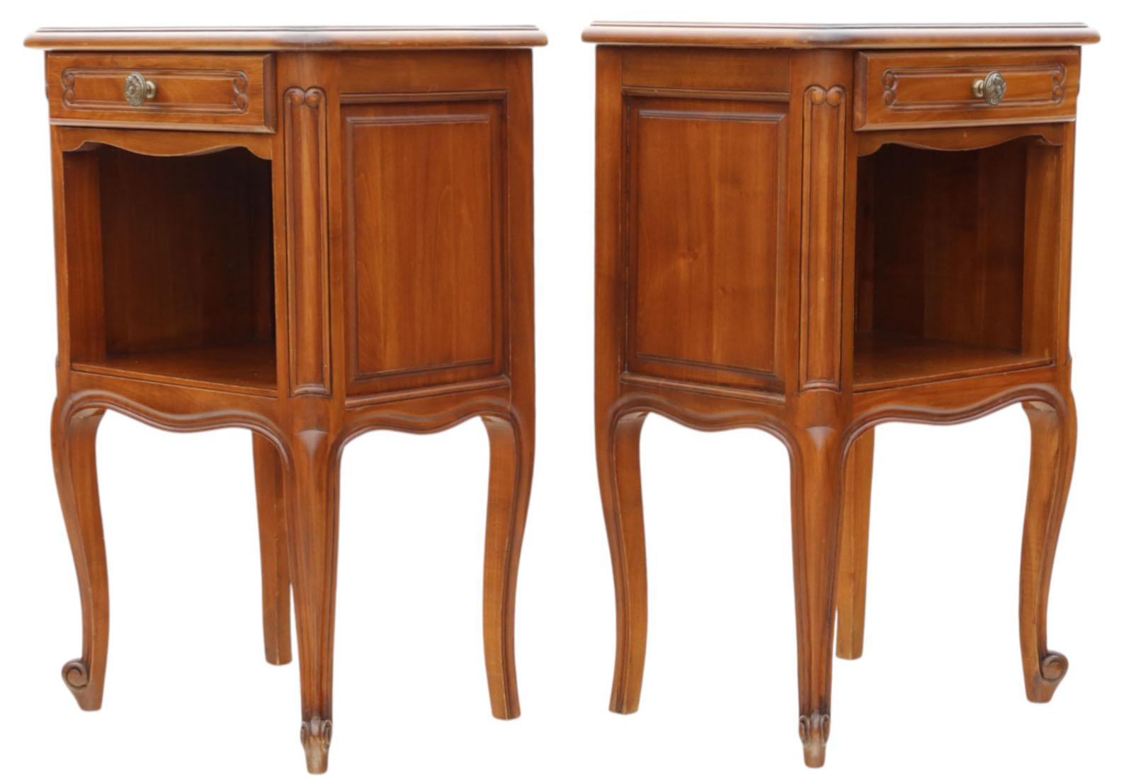 Pair of Quality Vintage Cherry Bedside Tables – Stylish Nightstands For Sale 1