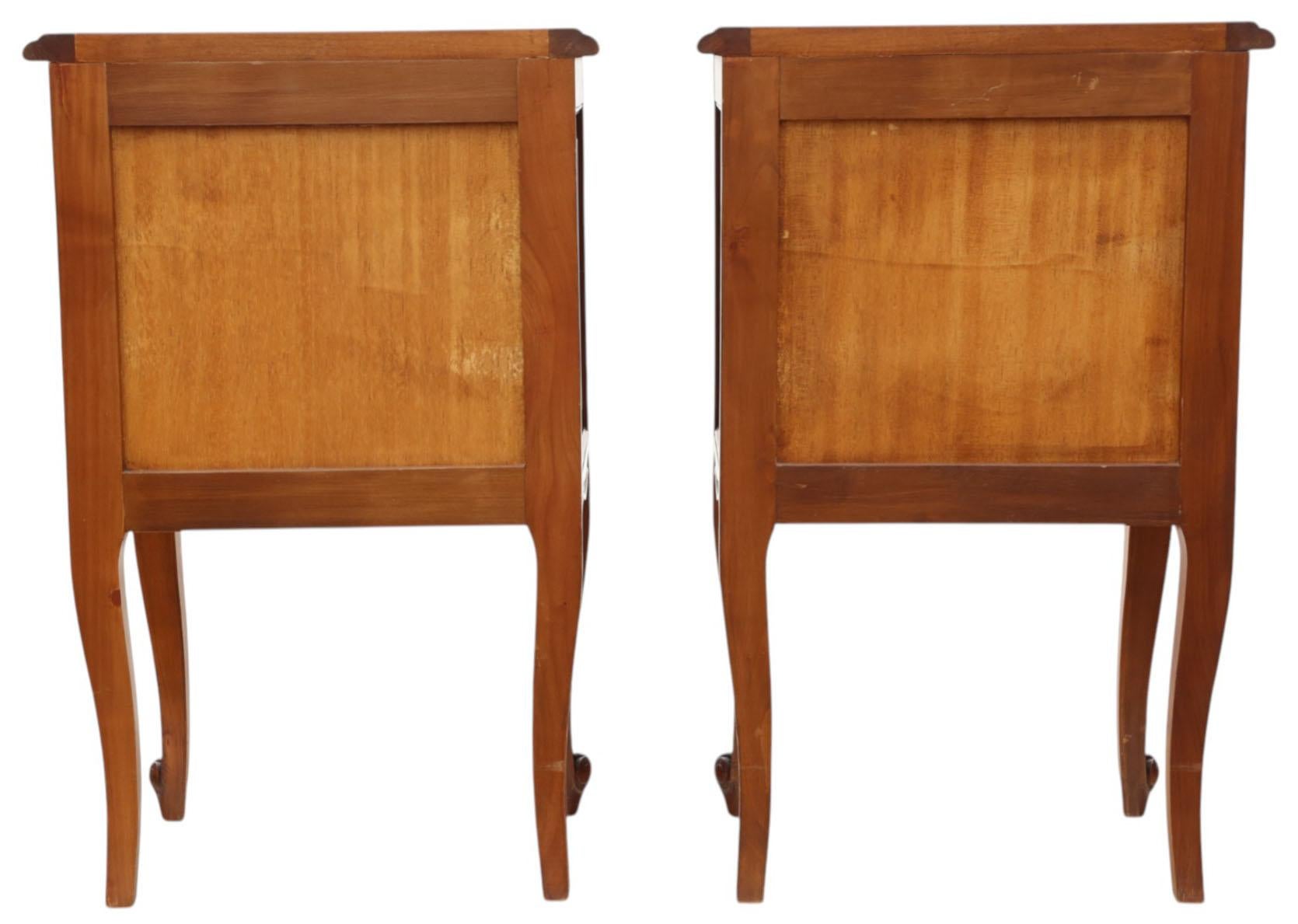 Pair of Quality Vintage Cherry Bedside Tables – Stylish Nightstands For Sale 2