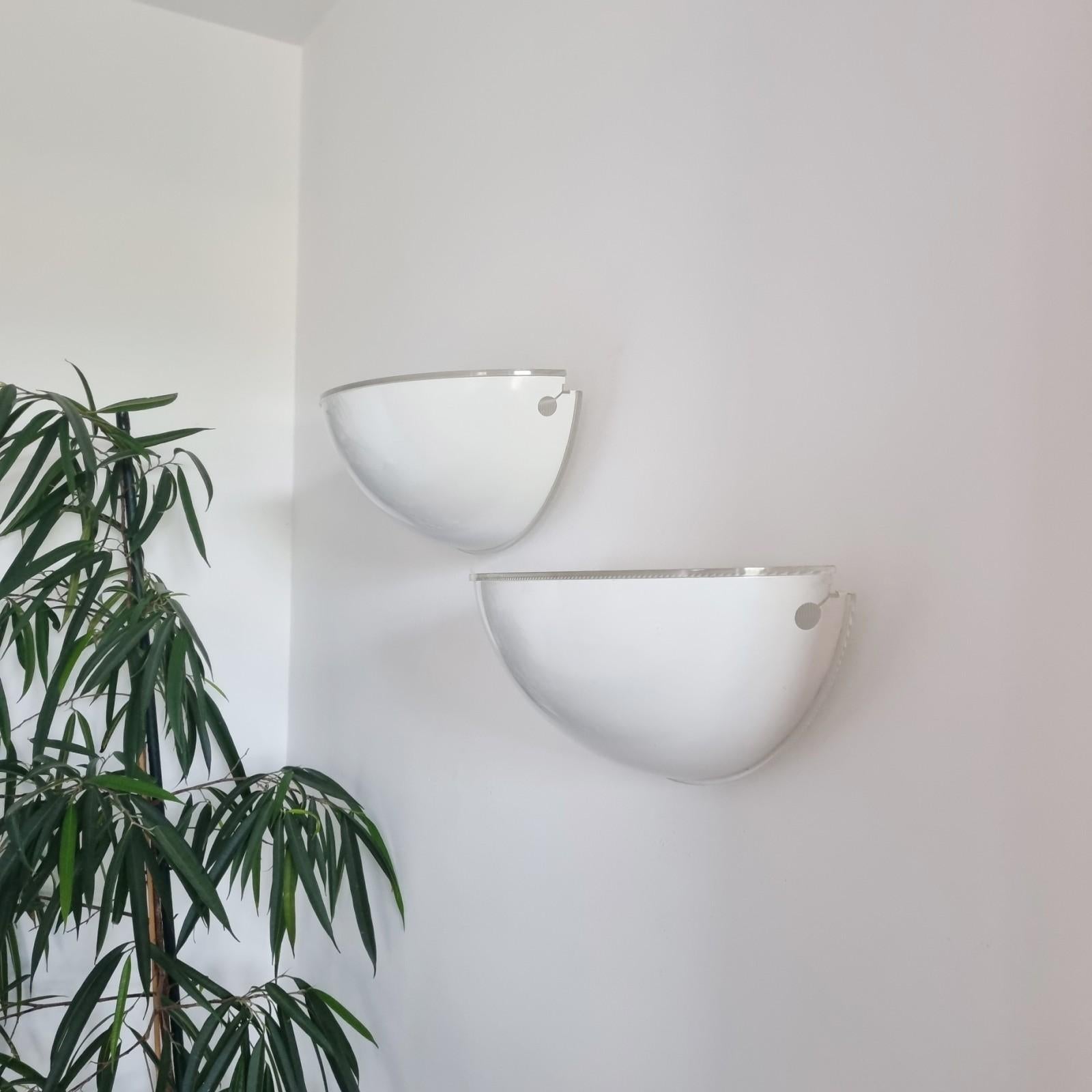 Mid-Century Modern Pair of Quarto Wall Lamps Designed by Tobia & Afra Scarpa for Flos, Italy 70s For Sale