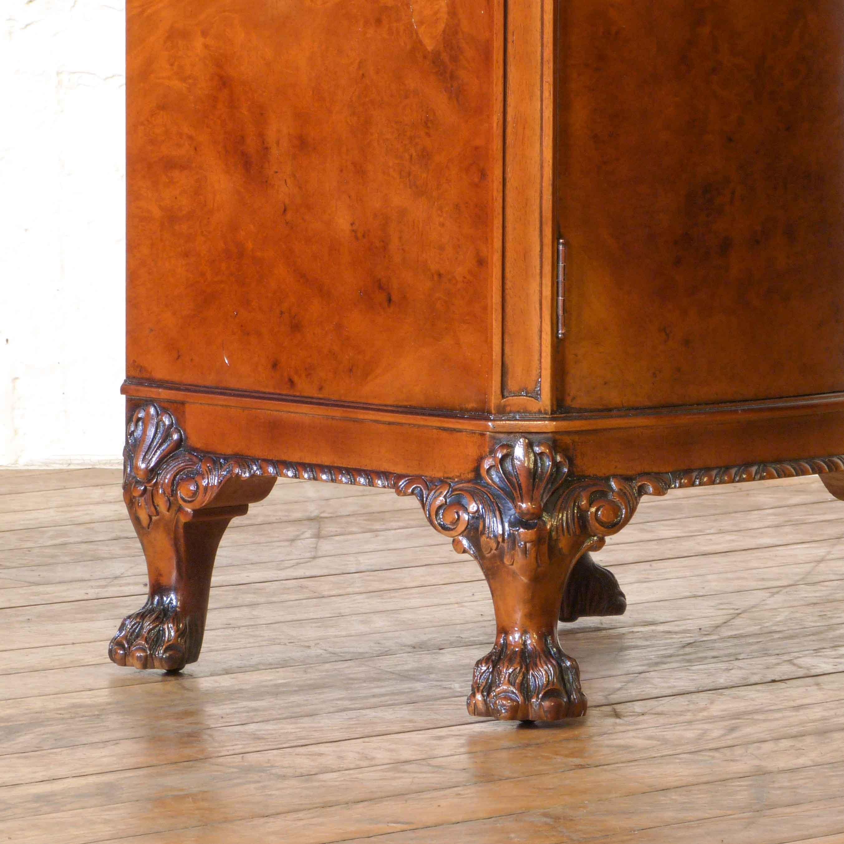 Pair of Queen Anne Style Bedside Cabinets 3