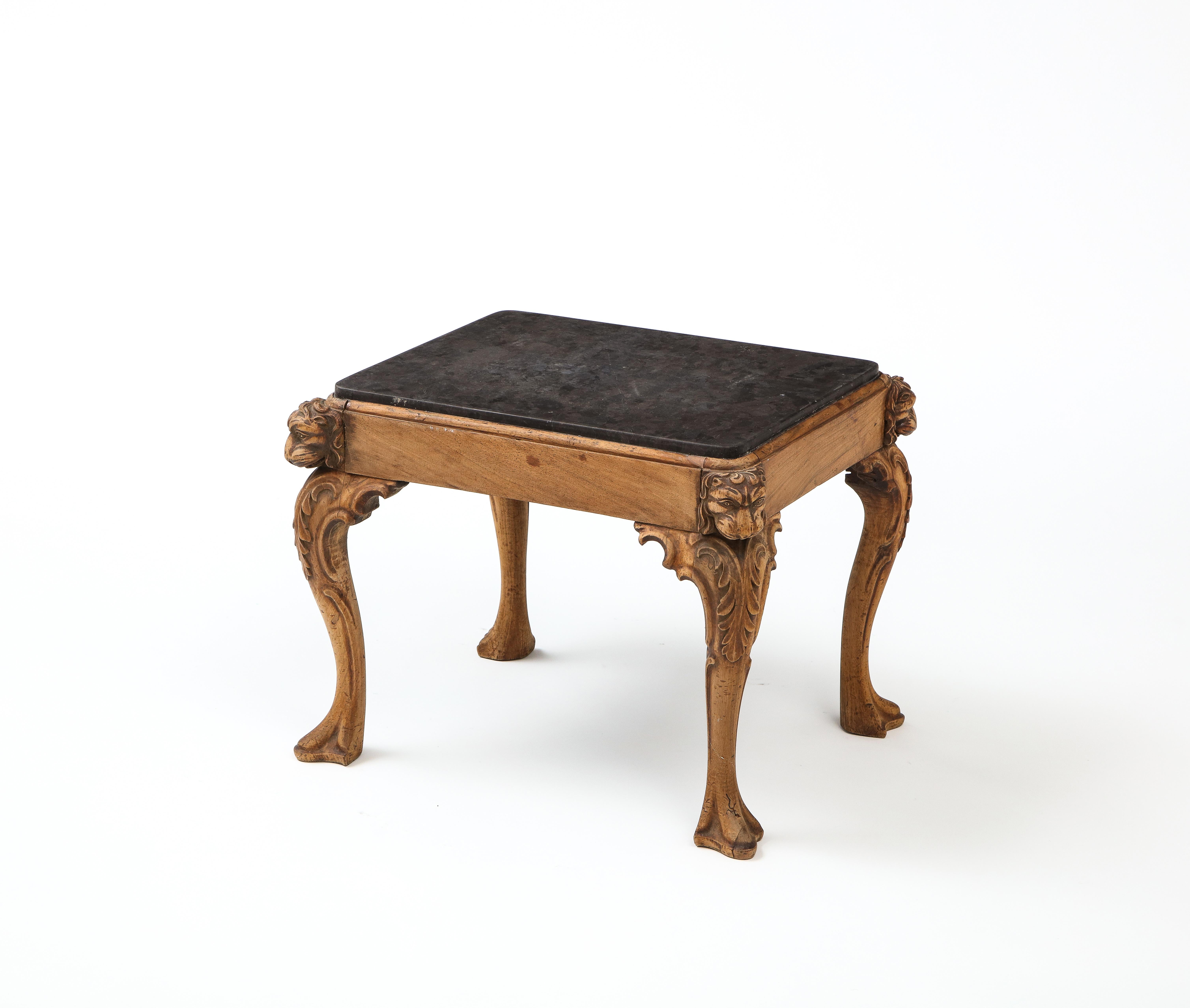 English Pair of Queen Anne Style Cabriole Leg Coffee Tables, England, 19th Century For Sale