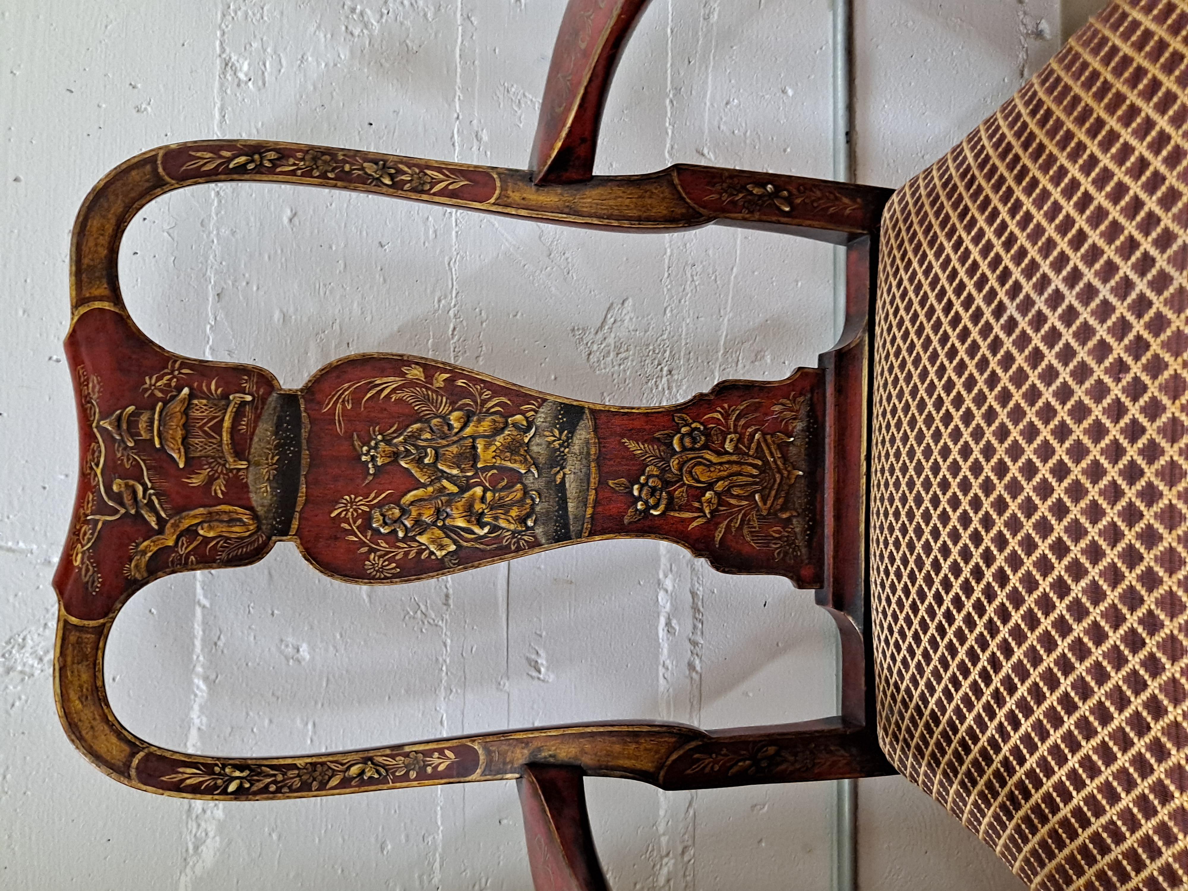Paire de fauteuils peints de style Queen Anne avec assises tapissées Bon état - En vente à San Francisco, CA