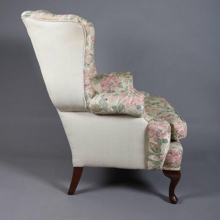 Pair of Queen Anne Style Floral Upholstered Wingback Chairs, 20th Century For Sale 1