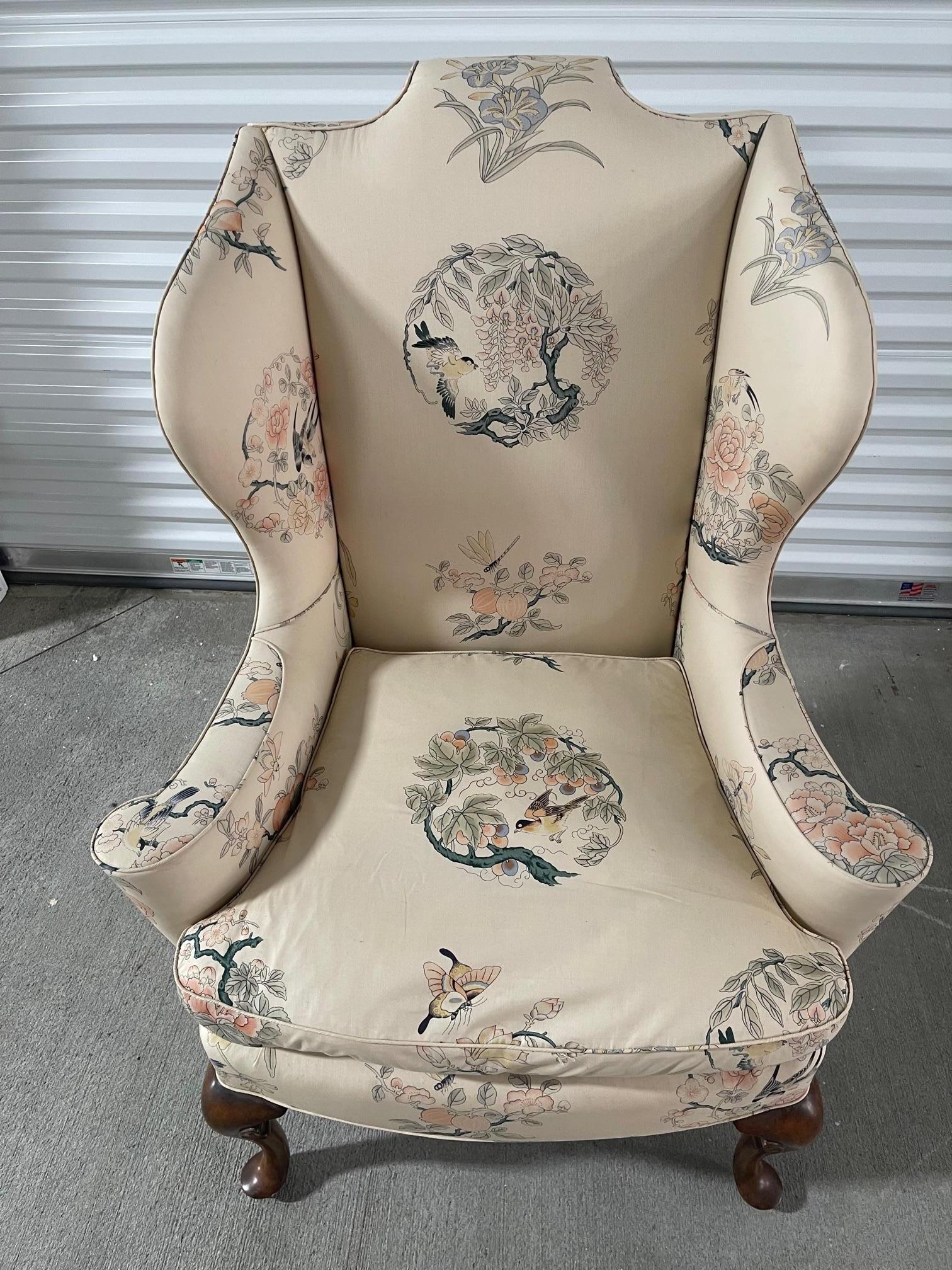 Pair of Queen Anne Style Wingback Chairs Silk Upholstery, 20th Century 6