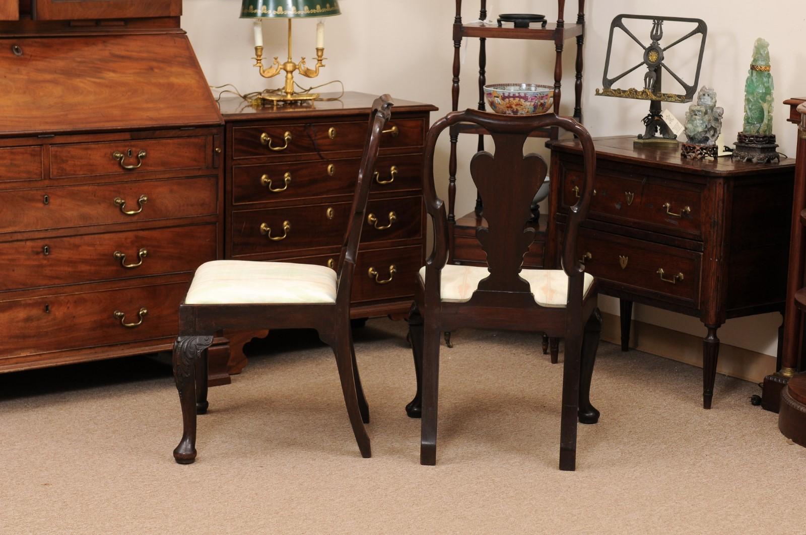 Pair of Queen Anne Walnut Side Chairs, 18th Century England For Sale 6