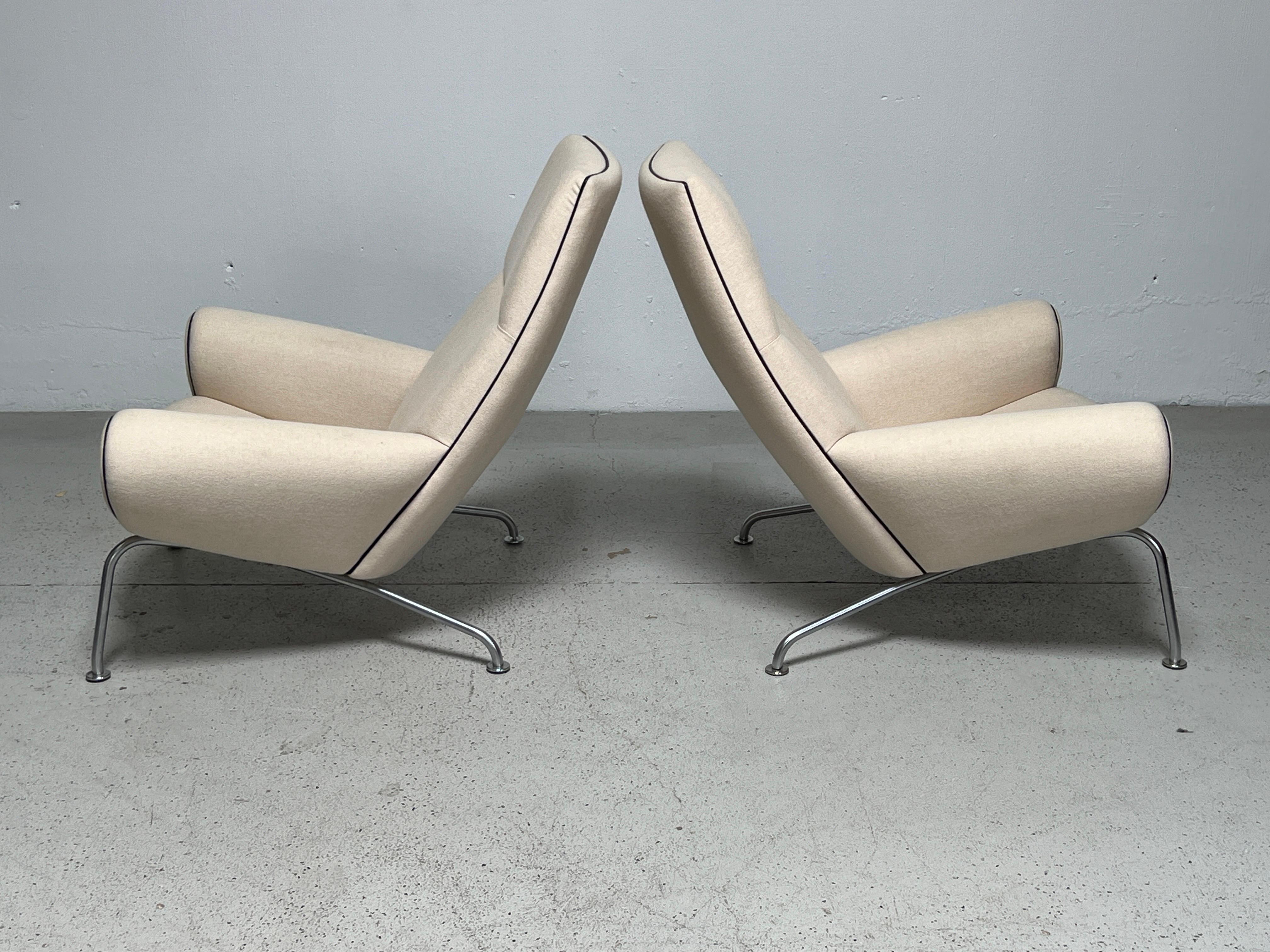 Pair of Queen Chairs by Hans Wegner for Erik Jørgensen 5