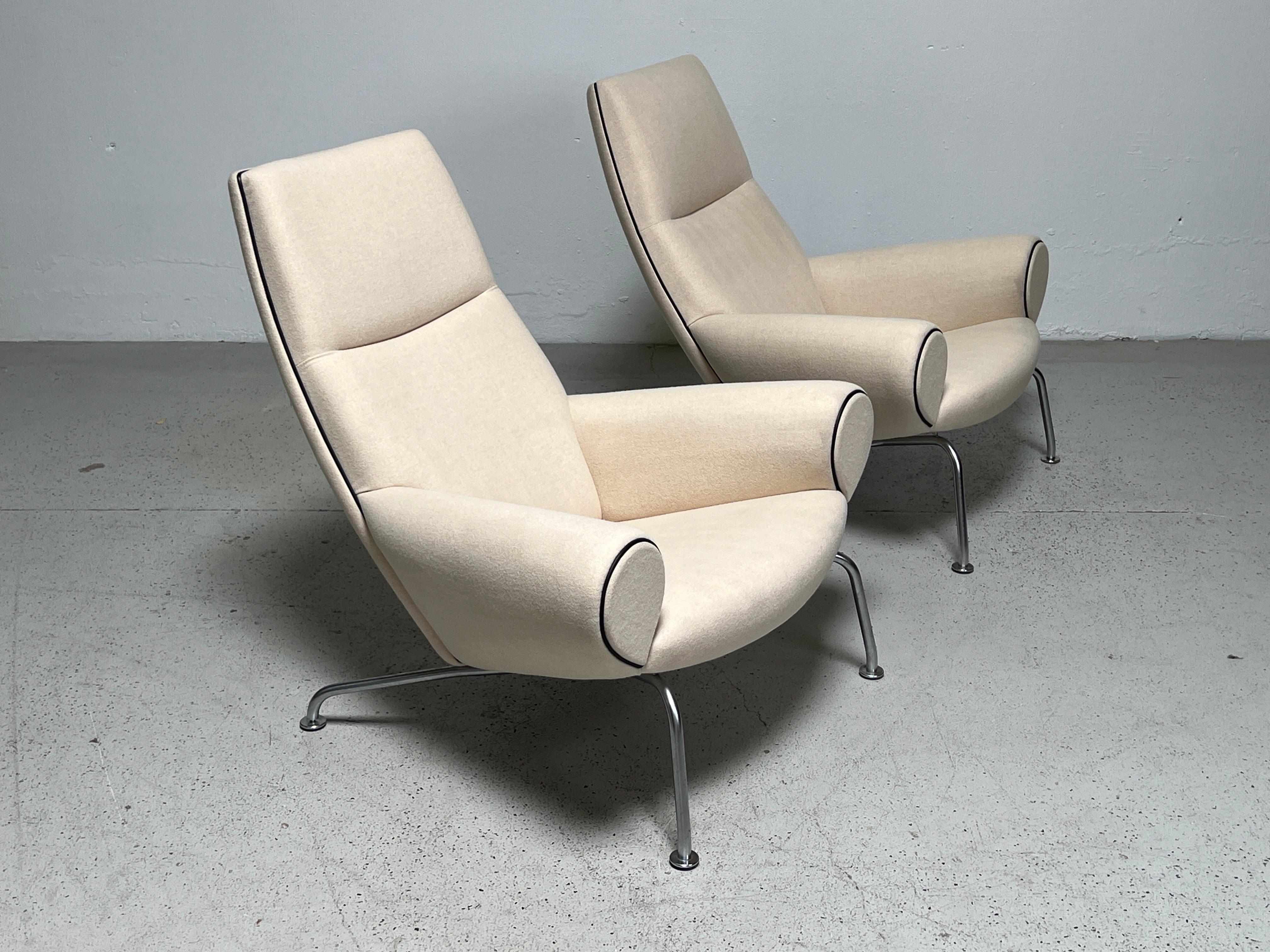 Pair of Queen Chairs by Hans Wegner for Erik Jørgensen 7