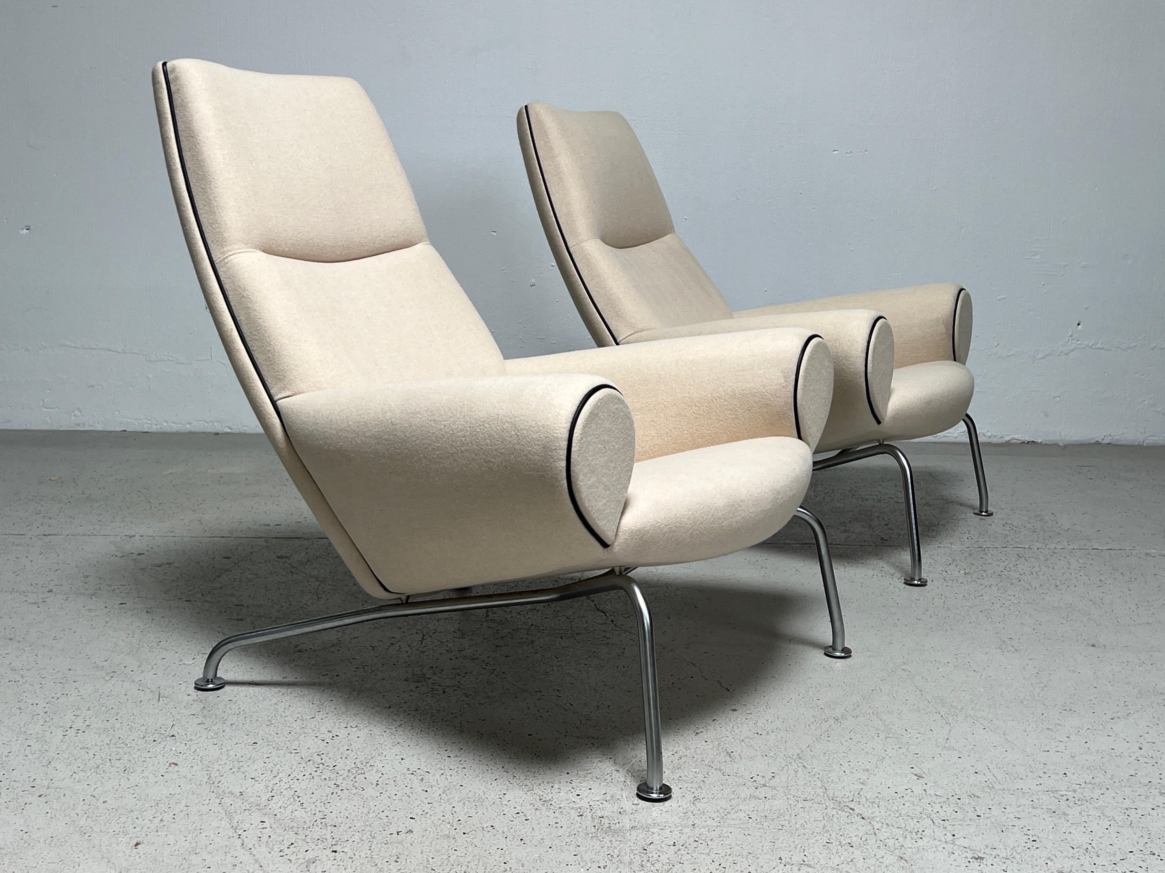Pair of Queen Chairs by Hans Wegner for Erik Jørgensen 12