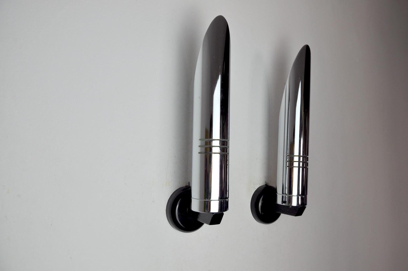 Pair of RAAK Wall Lamps, Space-Age Chrome Design, Germany, 1970 In Good Condition For Sale In BARCELONA, ES