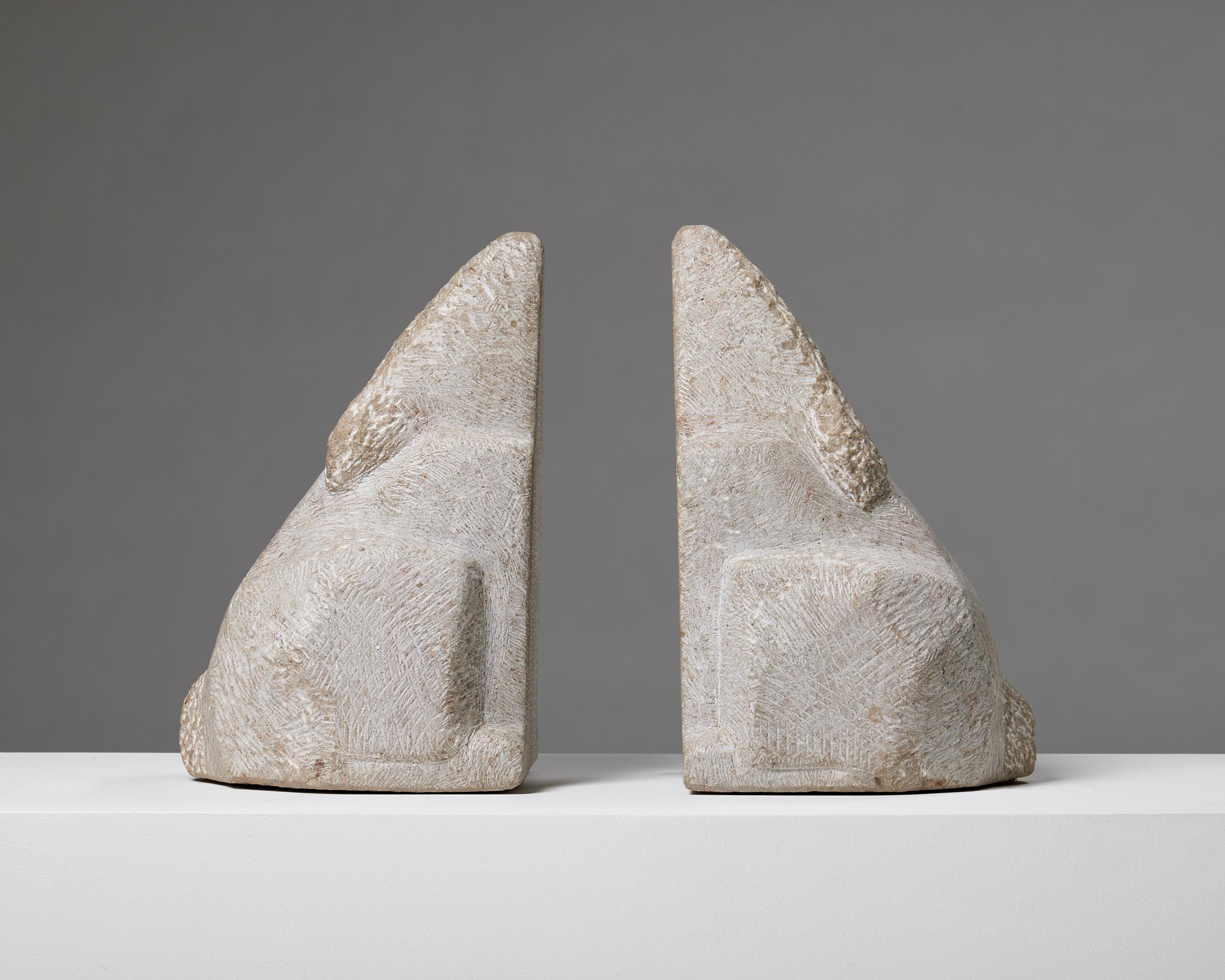 Pair of rabbit sculptures designed by Hanna W, Sweden, 1983 In Good Condition For Sale In Stockholm, SE
