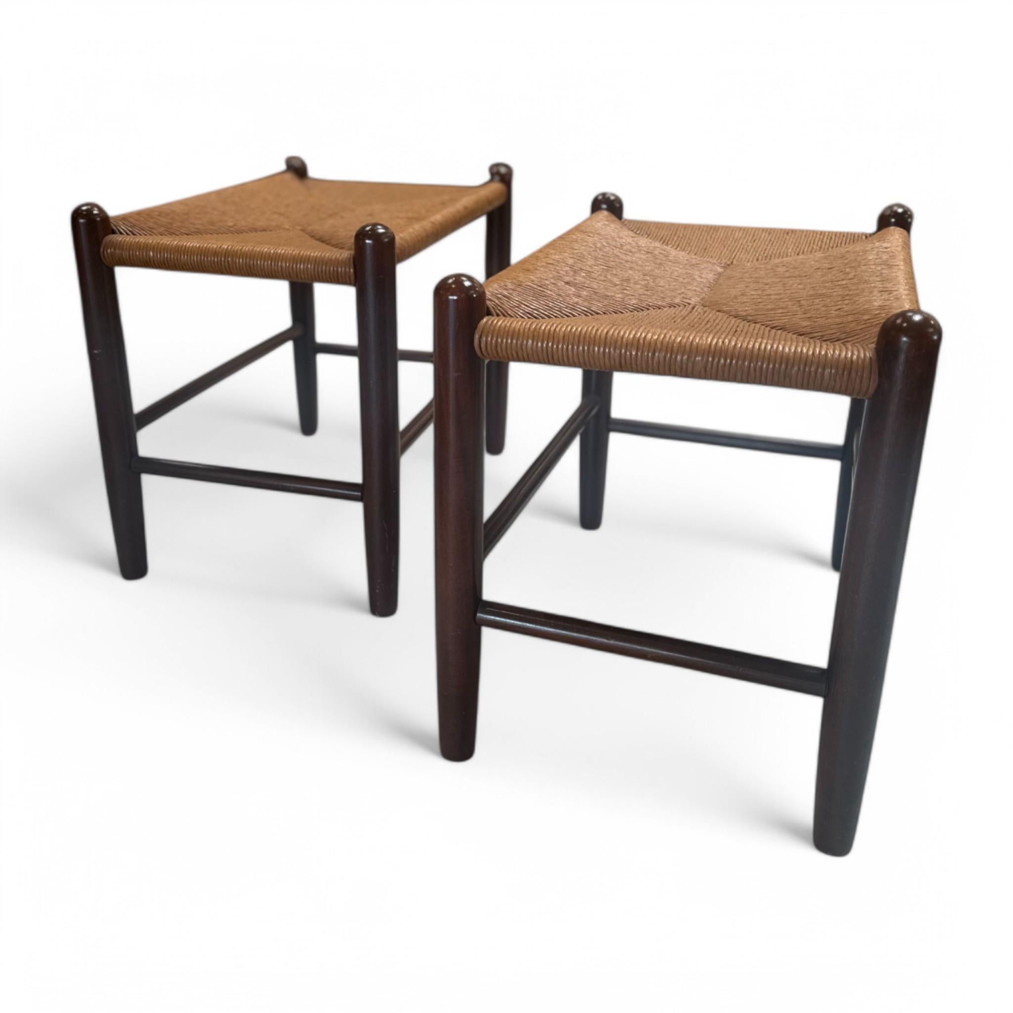 Pair of Raffia Stools In Good Condition For Sale In Los Angeles, CA