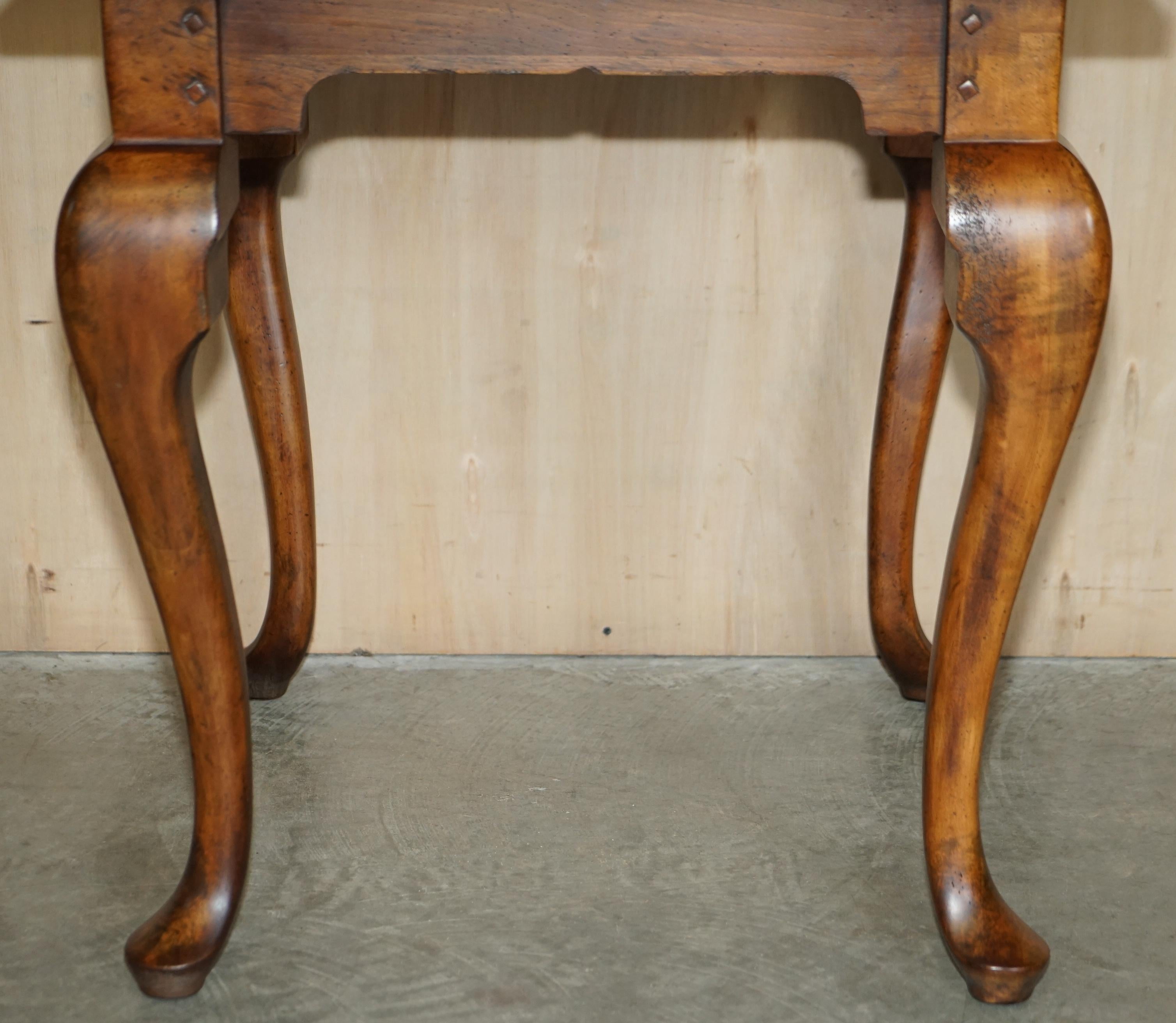 Hand-Crafted PAIR OF RALPH LAUREN AMERICAN WALNUT LARGE SiDE END OCCASIONAL LAMP WINE TABLES For Sale