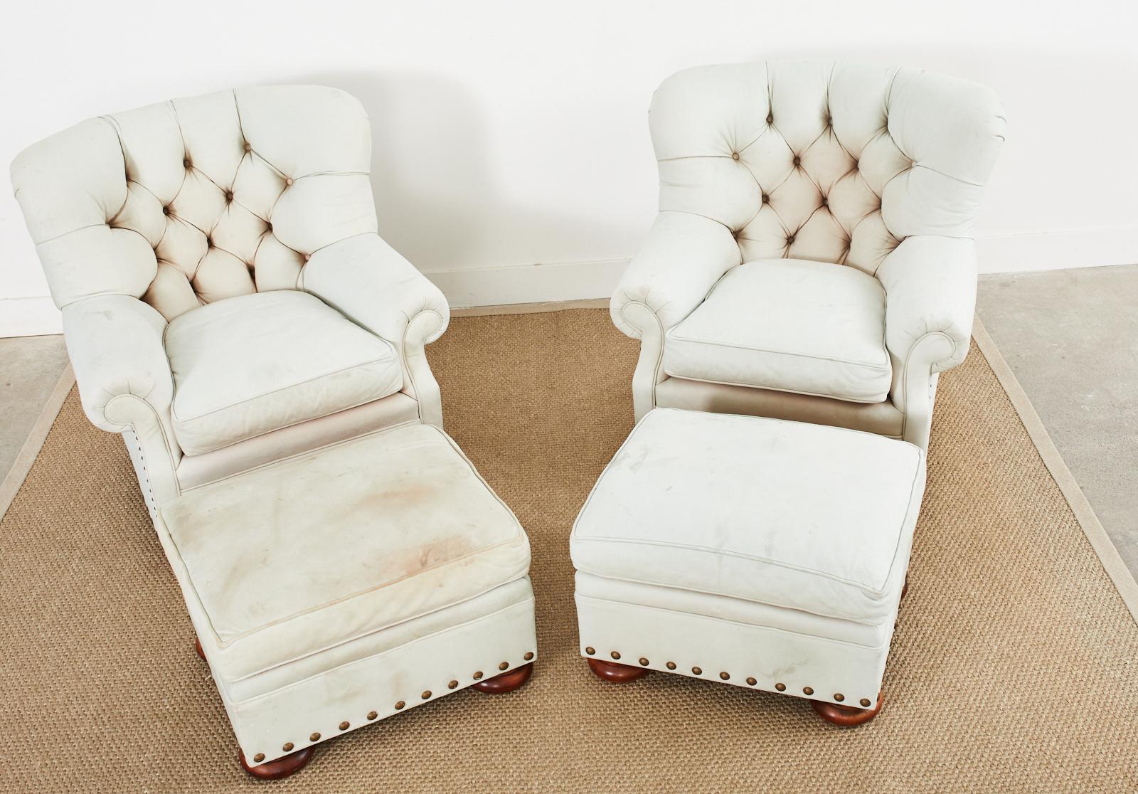 Américain Paire de chaises d'écrivains Wingback en cuir attribuée à Ralph Lauren en vente