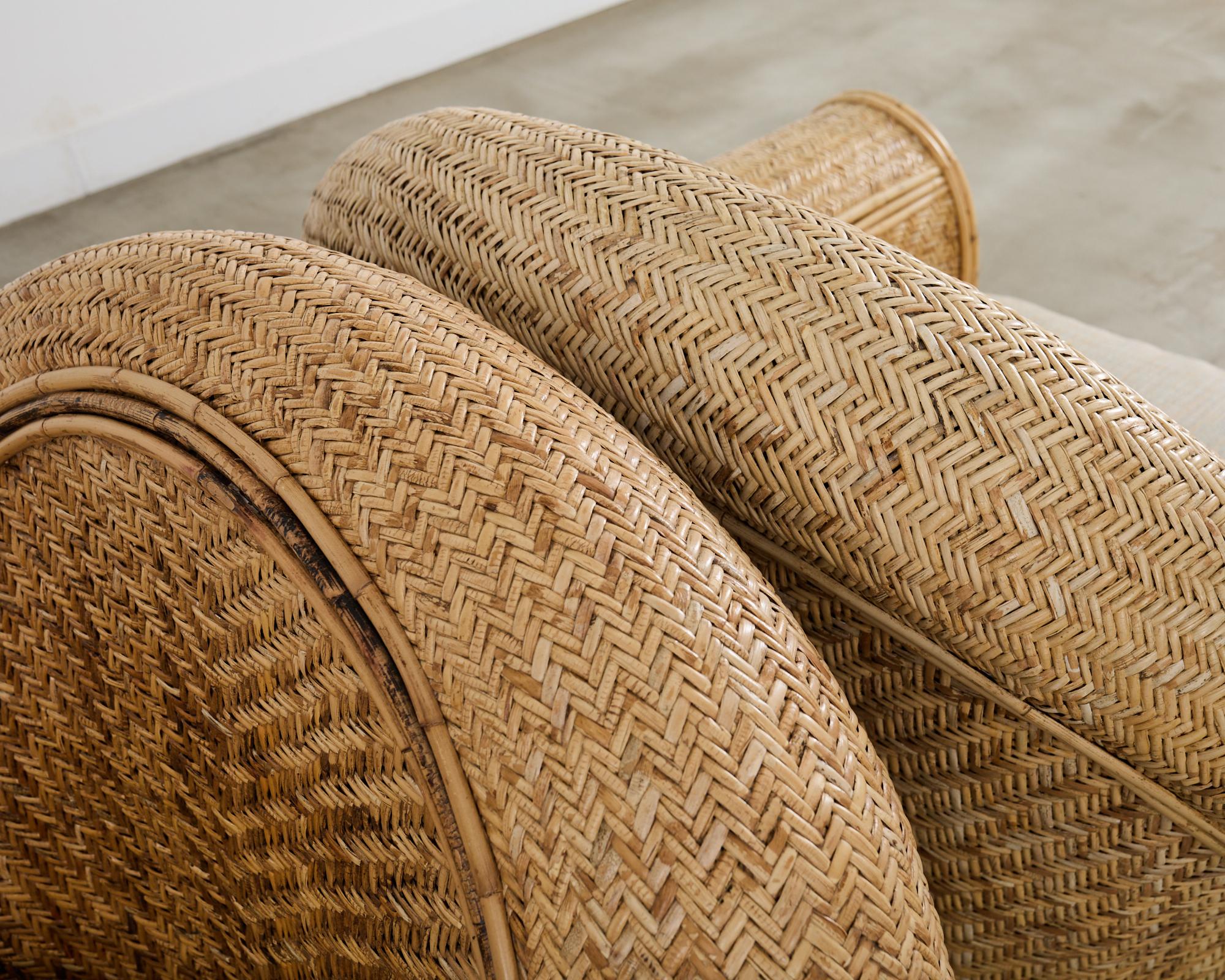 Vimini Coppia di sedie da salotto in vimini e rattan attribuite a Ralph Lauren in vendita