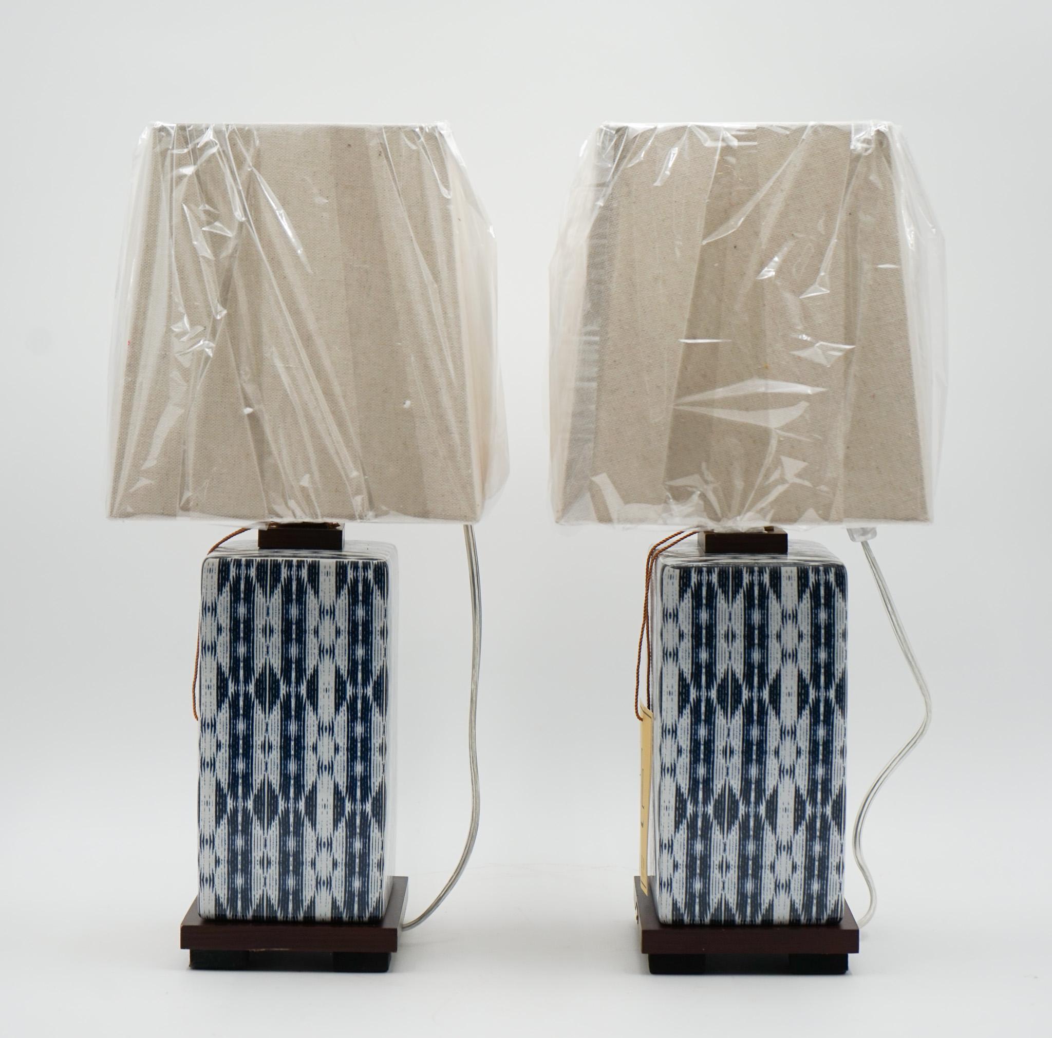 PAiR DE RALPH LAUREN EX DISPLAY LÁMPARAS DE MESA AZUL CERÁMICO INCLUYENDO SOMBRAS (1/1) en venta 3