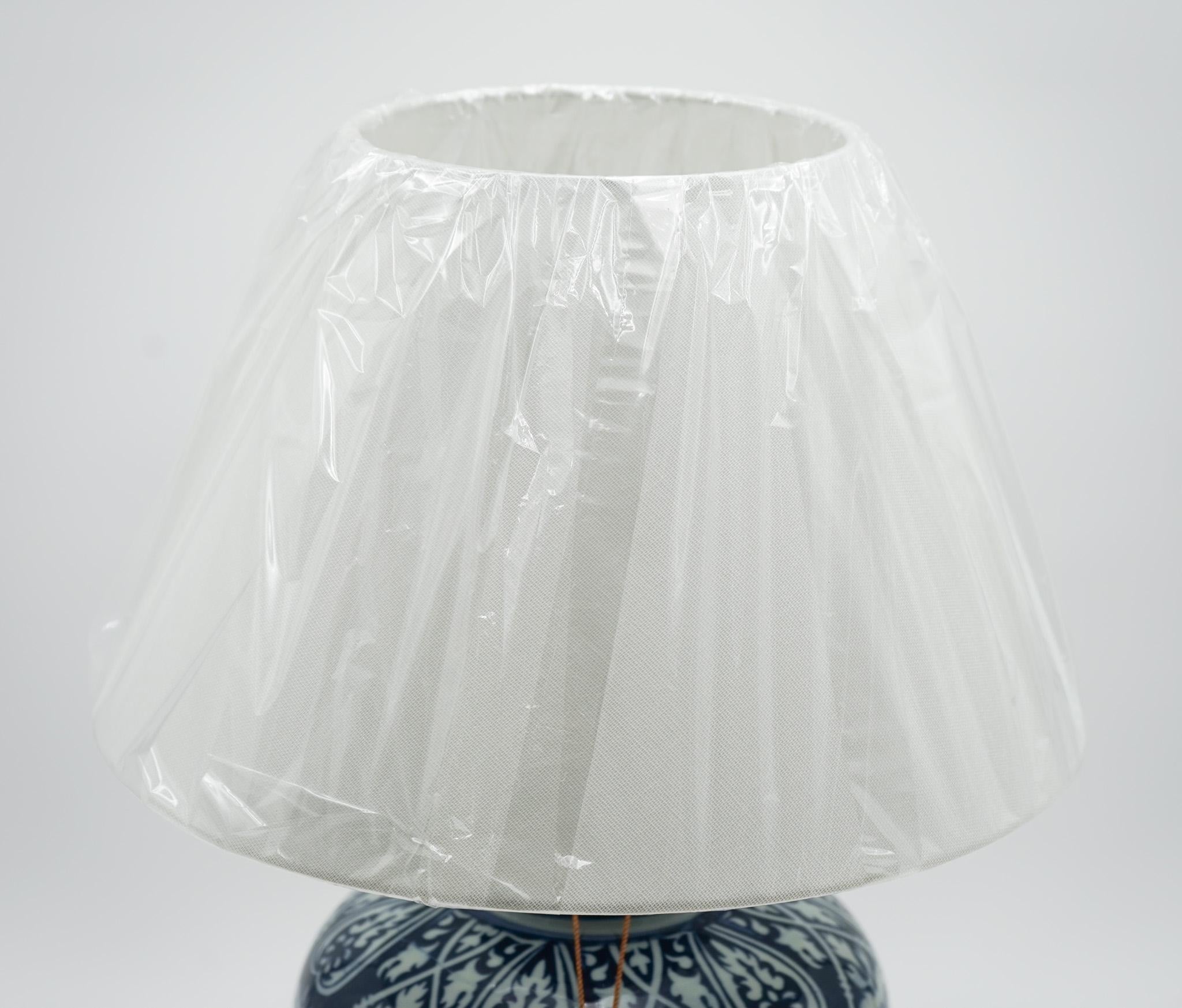 XXIe siècle et contemporain PAIR DE LAMPES DE TABLE EN CERAMIQUE RALPH LAUREN EX DISPLAY INCLUANT LES COUCHES (1/2) en vente