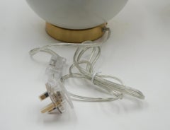 PAIRE DE LAMPES DE TABLE RALPH LAUREN EX DISPLAY EN CÉRAMIQUE BLANCHE INCLUANT LES COUCHES (1/2)