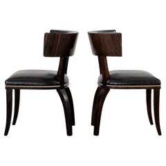 Ralph Lauren paire de chaises de salle à manger en cuir de style Klismos