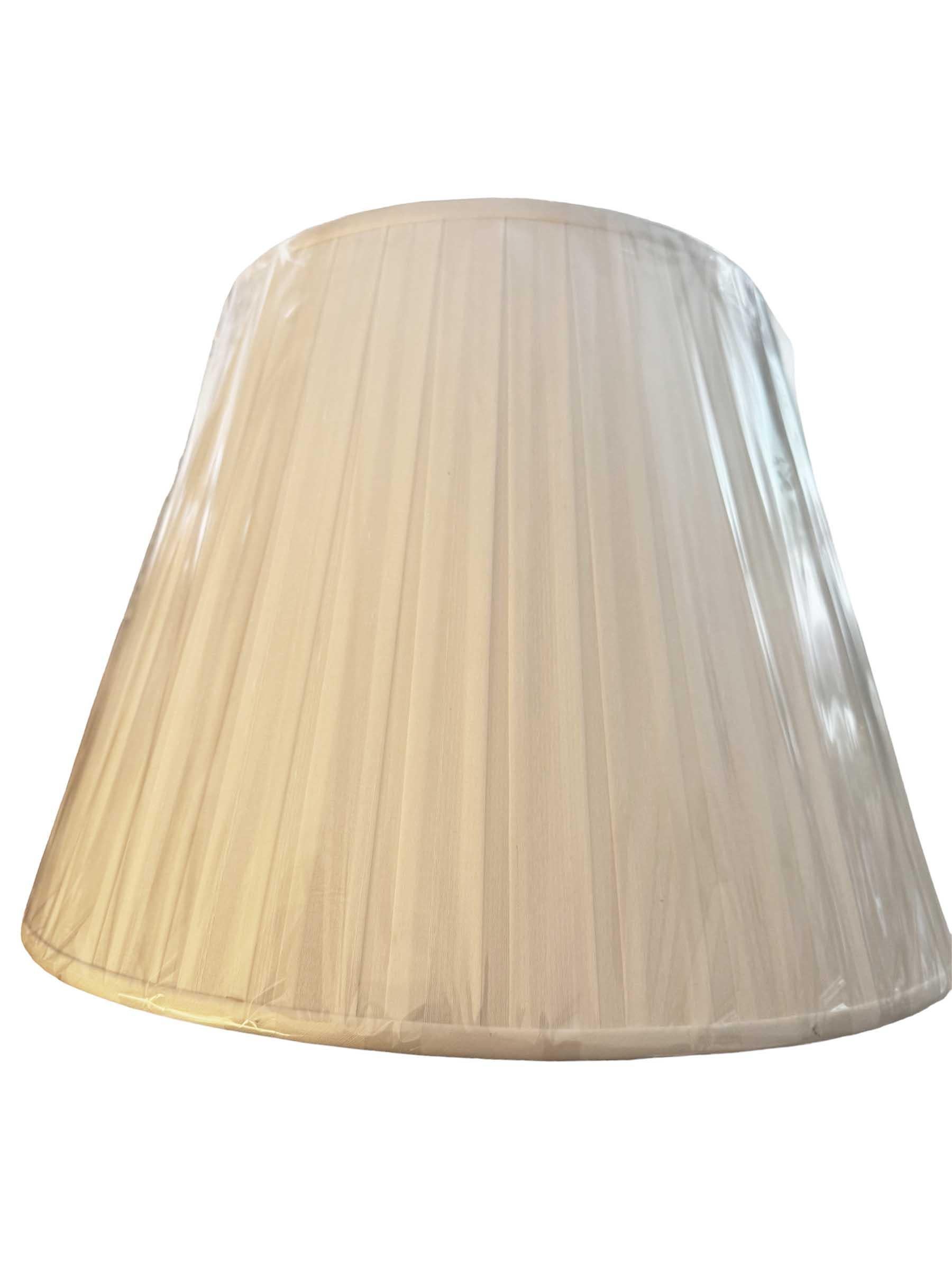 Pair of Ralph Lauren Lamp Shades In Excellent Condition In Scottsdale, AZ