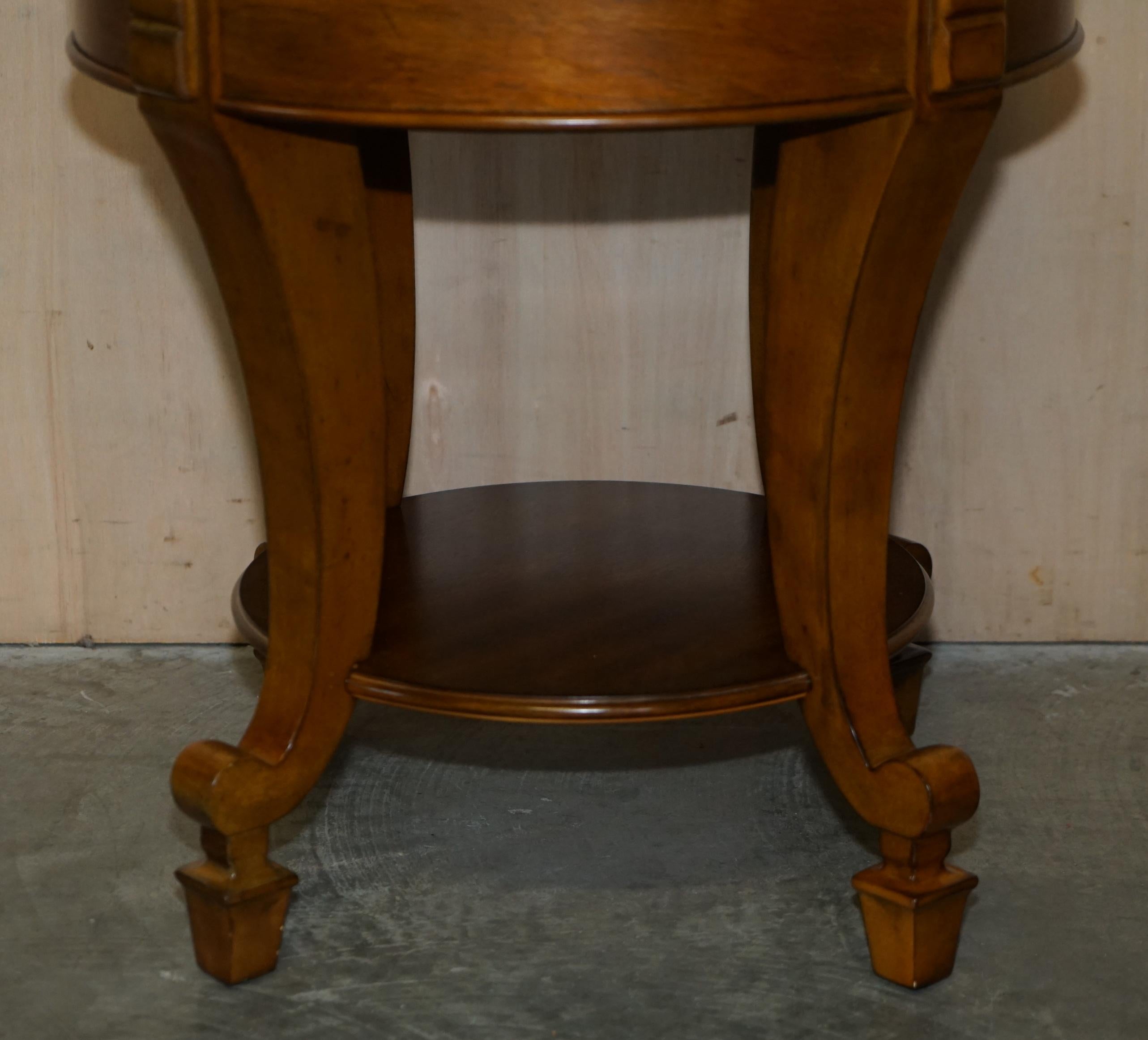 20th Century Pair of Ralph Lauren Large American Walnut Side Occasional Tables For Sale