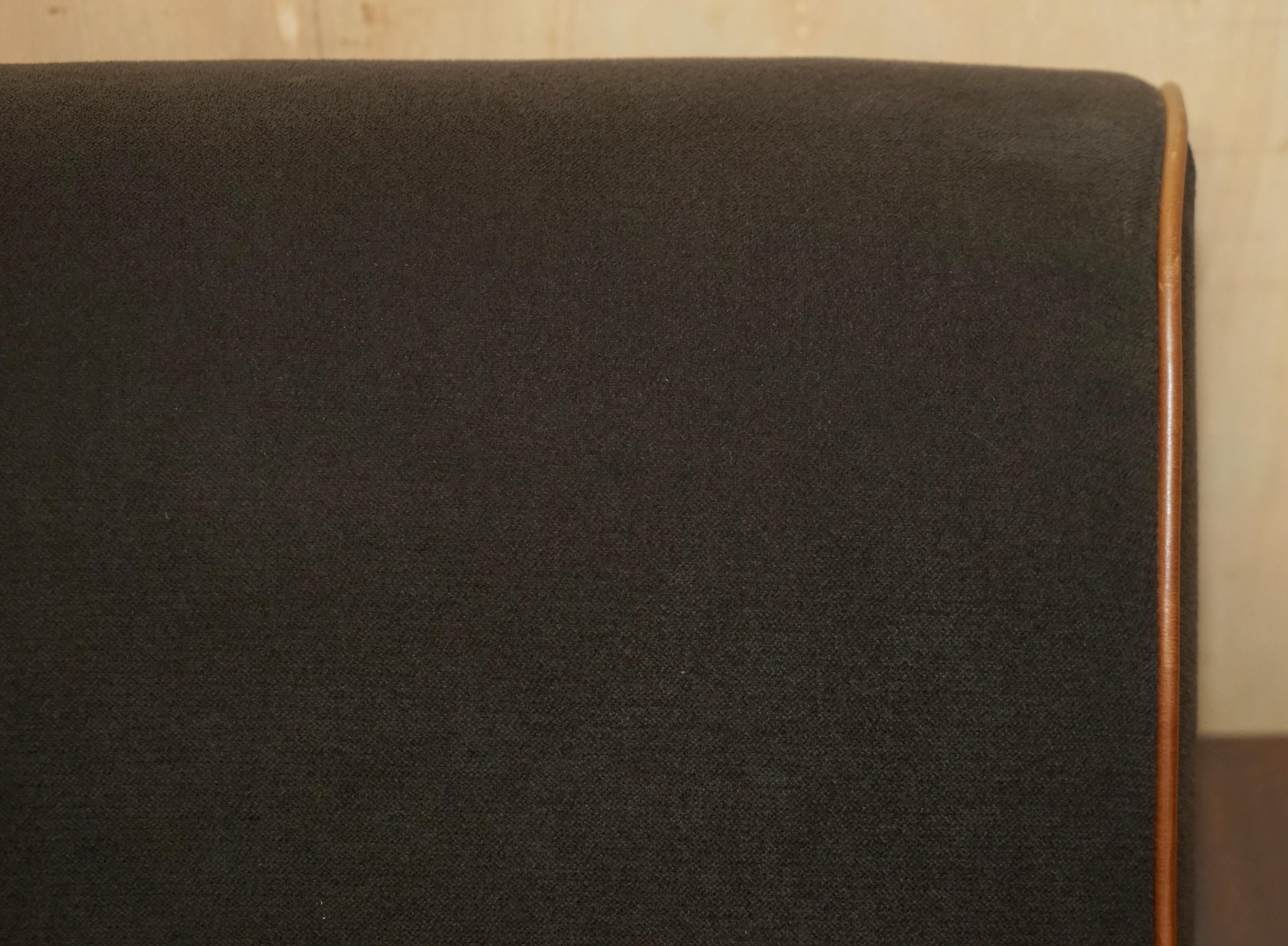 PAIR OF RALPH LAUREN LOUNGE MODERNE HARDWOOD ARMCHAiRS MOHAIR LEATHEr In Fair Condition For Sale In West Sussex, Pulborough