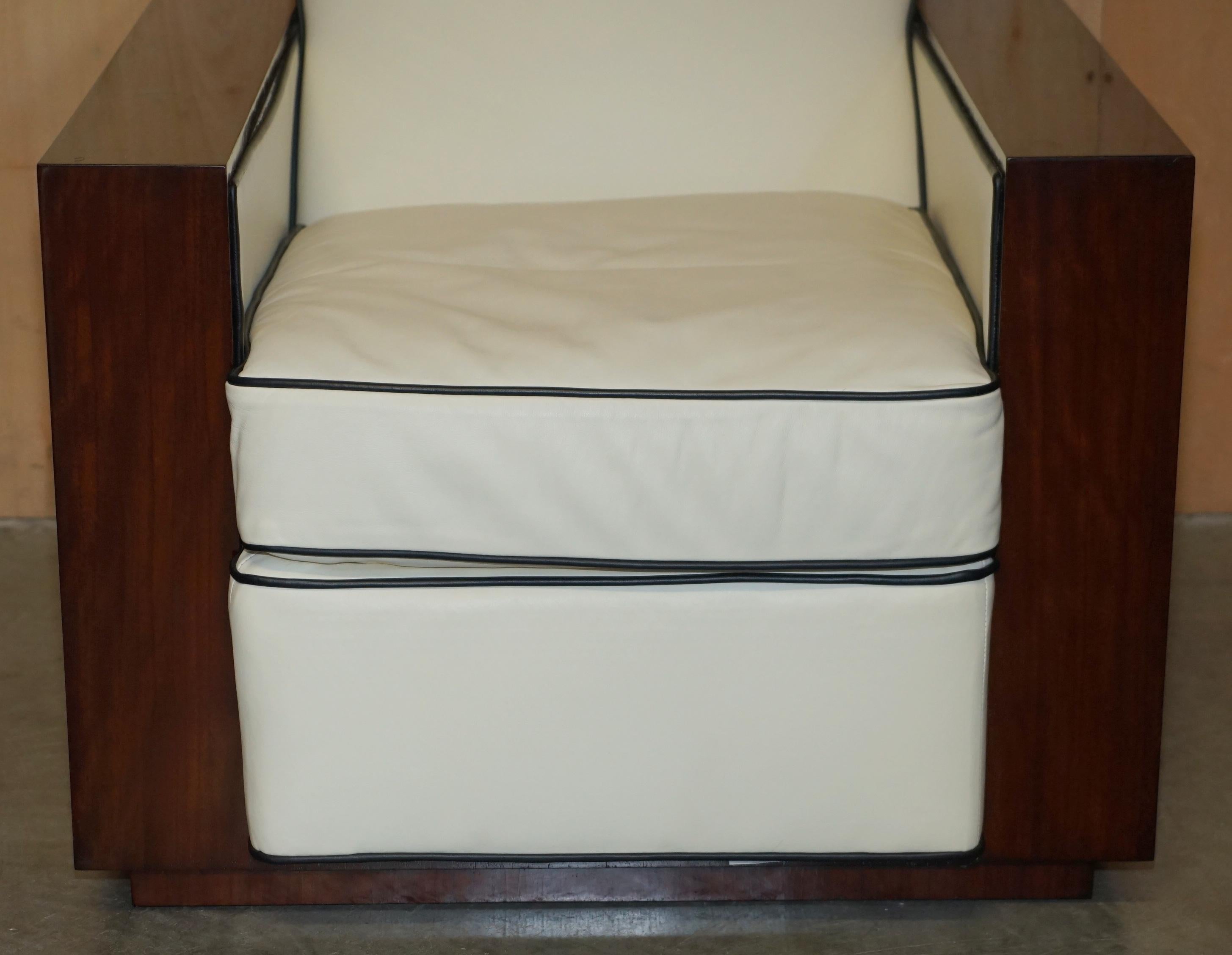 PAIR OF RALPH LAUREN MODERN METROPOLIS CREAM LEATHER CLUB ARMCHAiRS For Sale 2