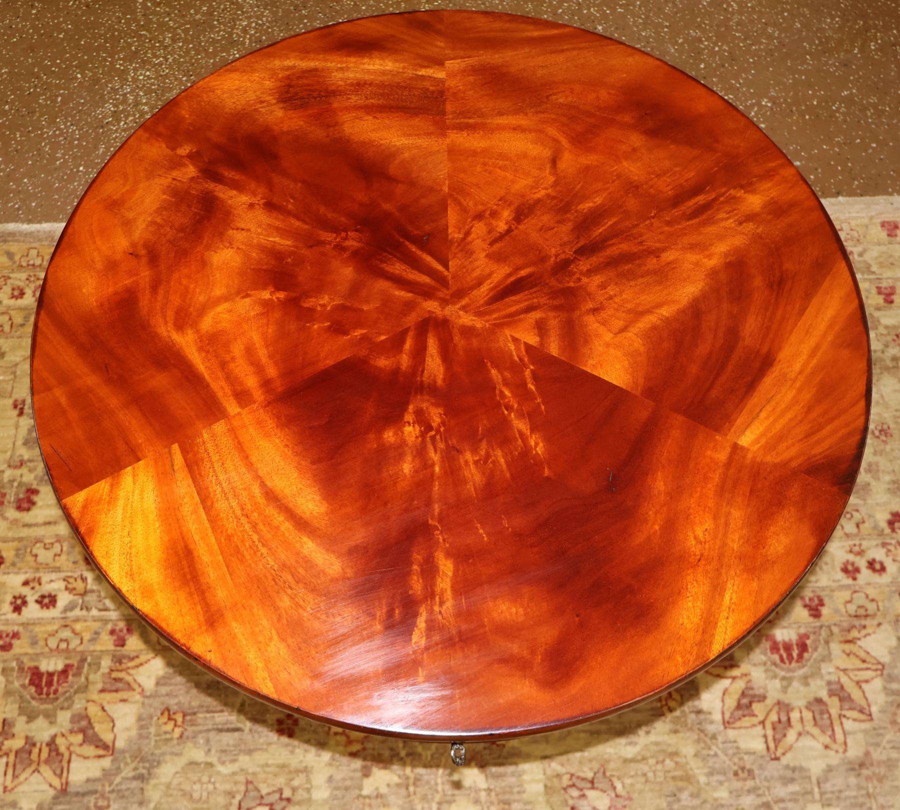 Paire de tables d'appoint à lampe en acajou Ralph Lauren Noble Estate en vente 6