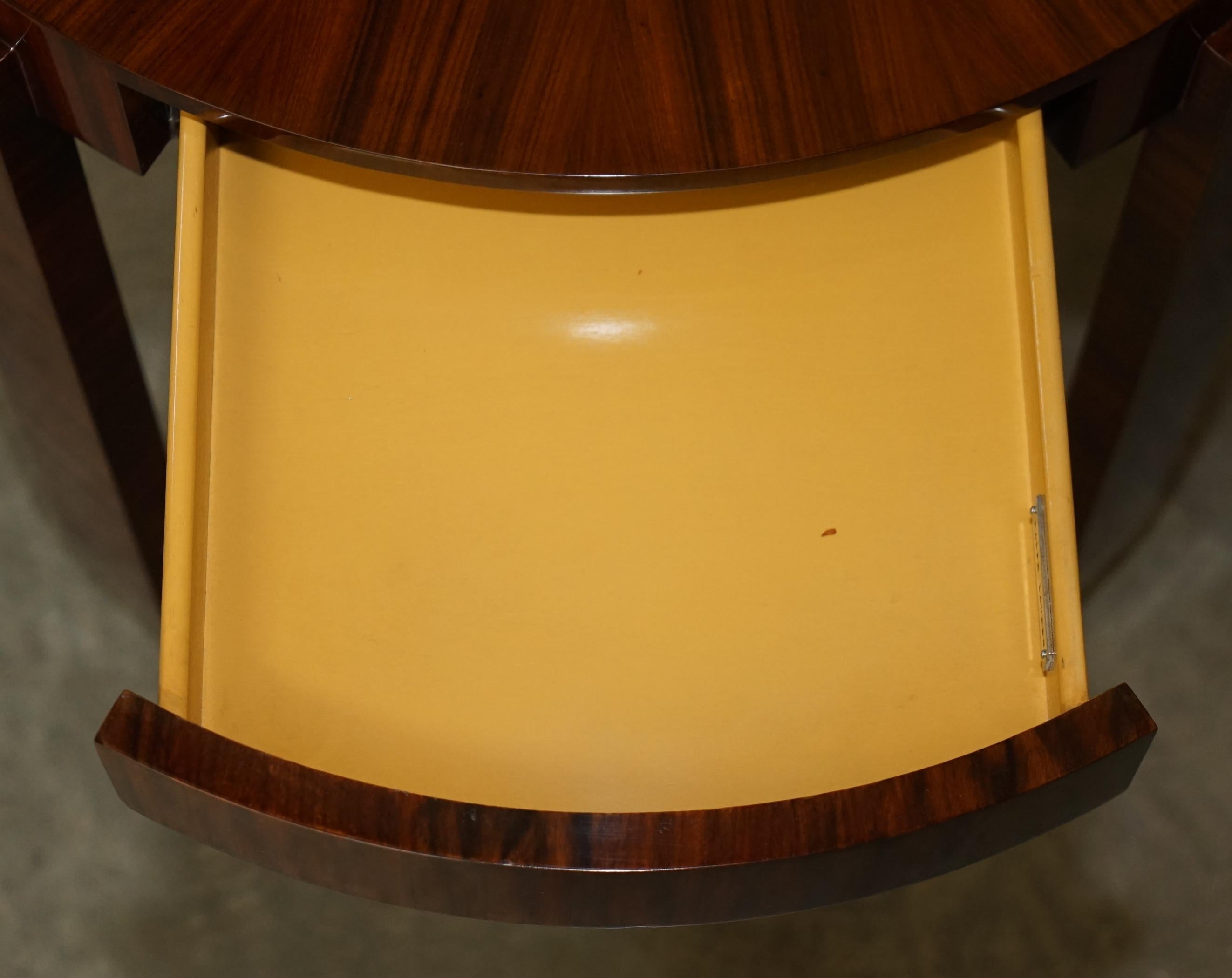 Paire de TABLES OCCASIONALES RALPH LAUREN SINGLE DRAWER ROUND MACASSAR TABLE SIDE en vente 3