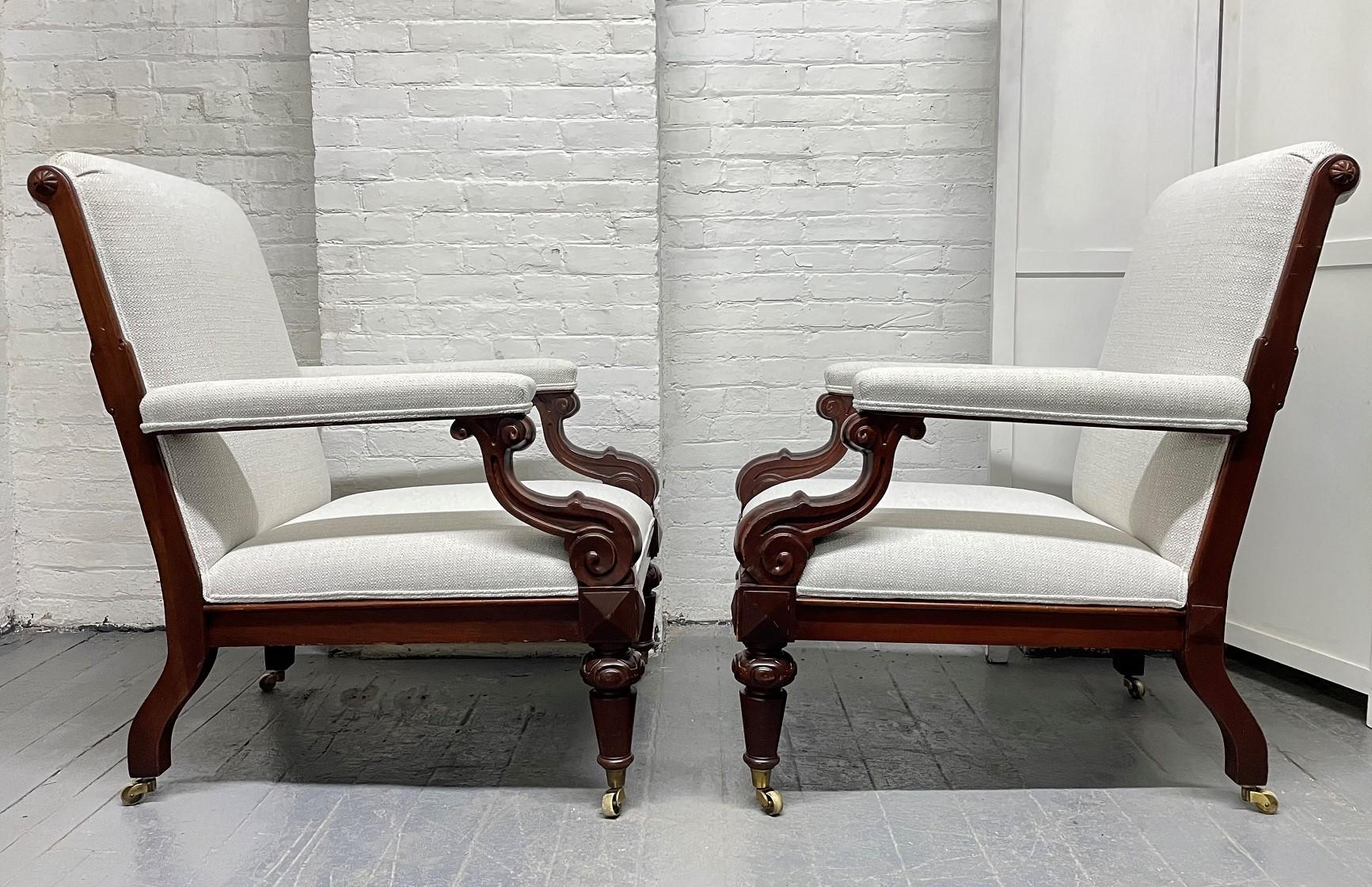 Paire de chaises longues rembourrées Ralph Lauren Bon état - En vente à New York, NY