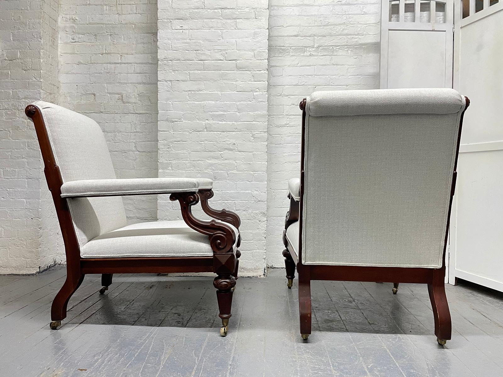 20ième siècle Paire de chaises longues rembourrées Ralph Lauren en vente