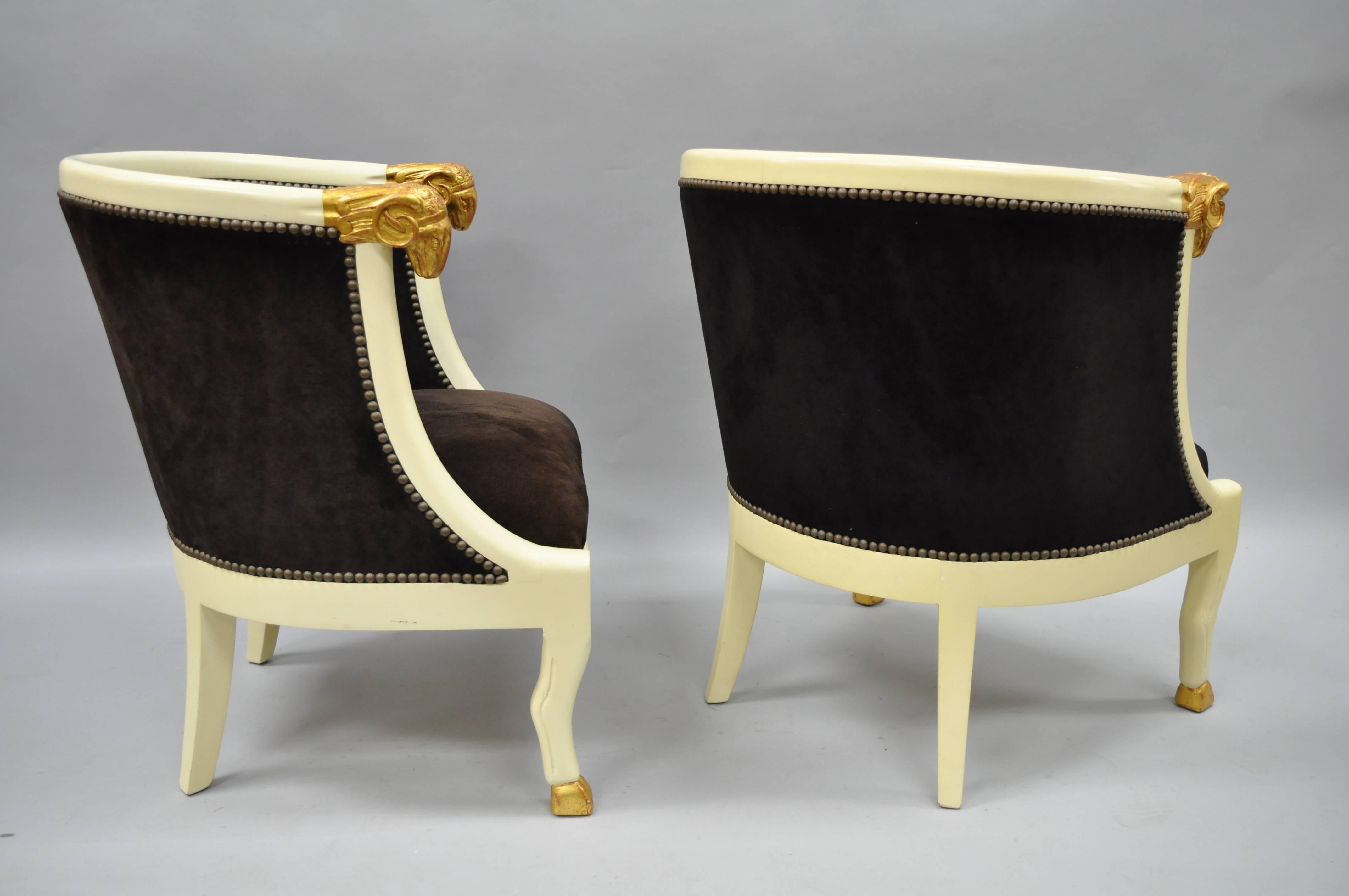 Paar Widderkopf Regency Stühle im neoklassischen Stil mit Fassrücken und Huffüßen im Angebot 8