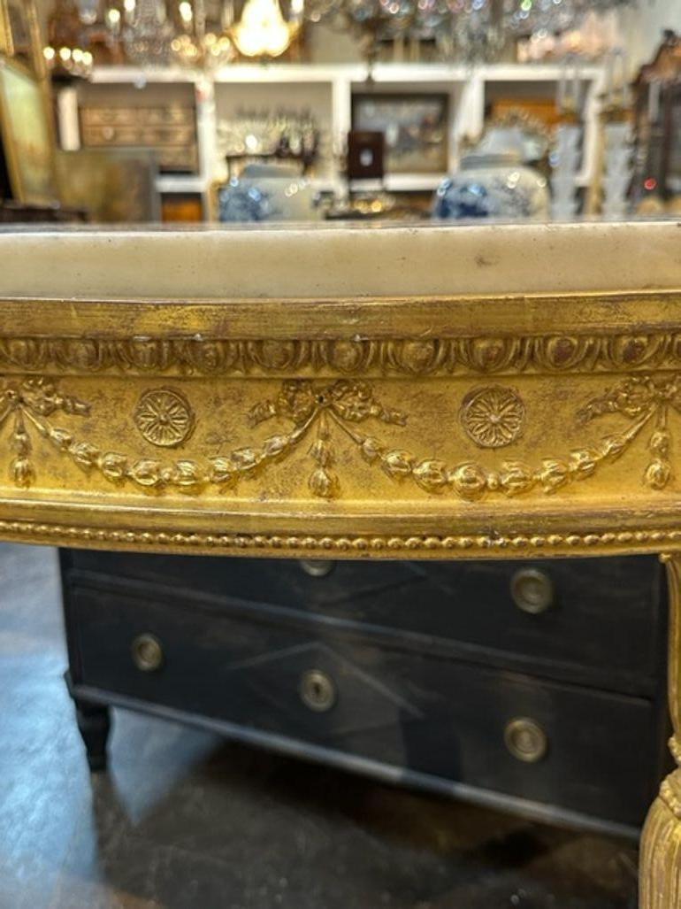 Pair of Rare 18th Century George III Giltwood Consoles with Marble Tops In Good Condition For Sale In Dallas, TX