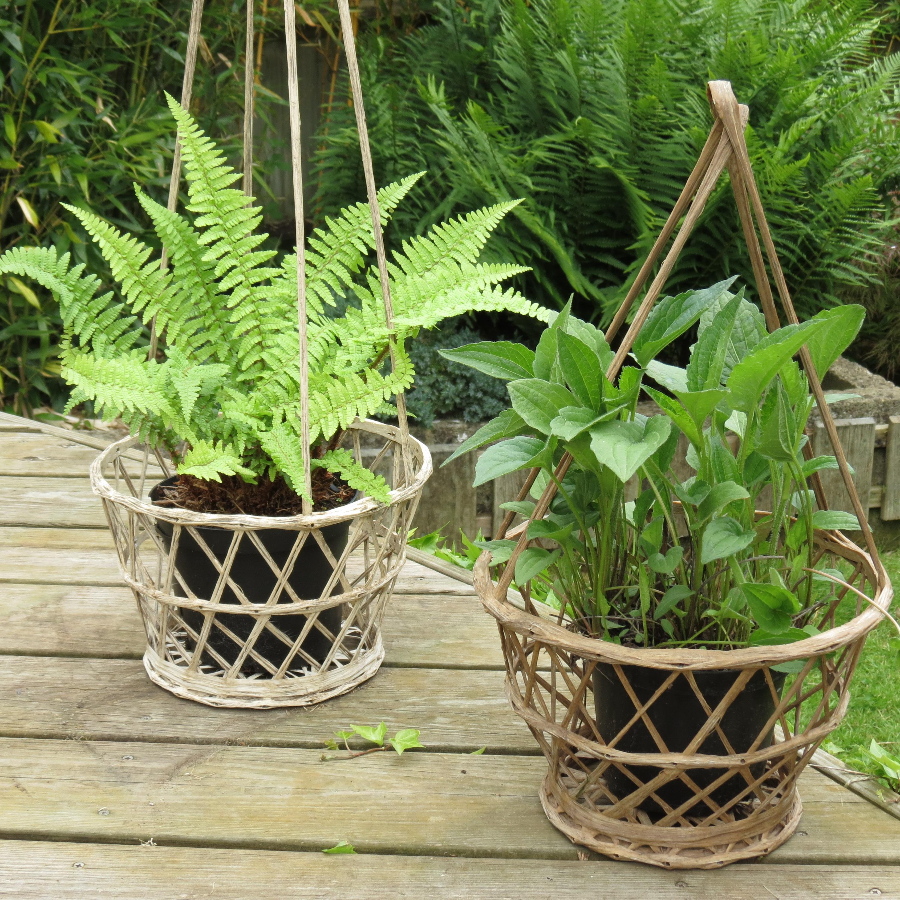 Pair of Rare 1960s Russell Woodard Fibreglass Hanging Plant Holder Basket 9