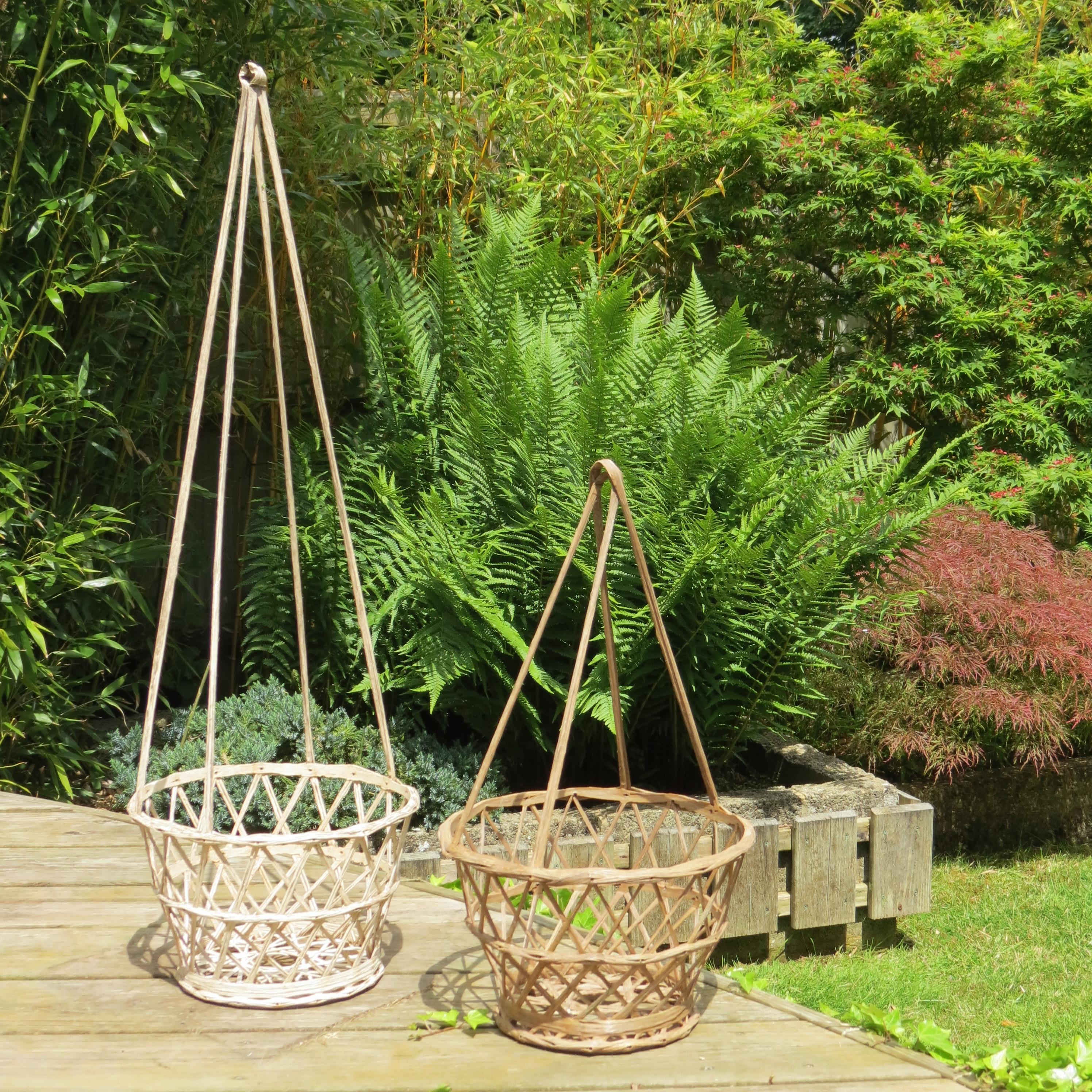 Hand-Crafted Pair of Rare 1960s Russell Woodard Fibreglass Hanging Plant Holder Basket